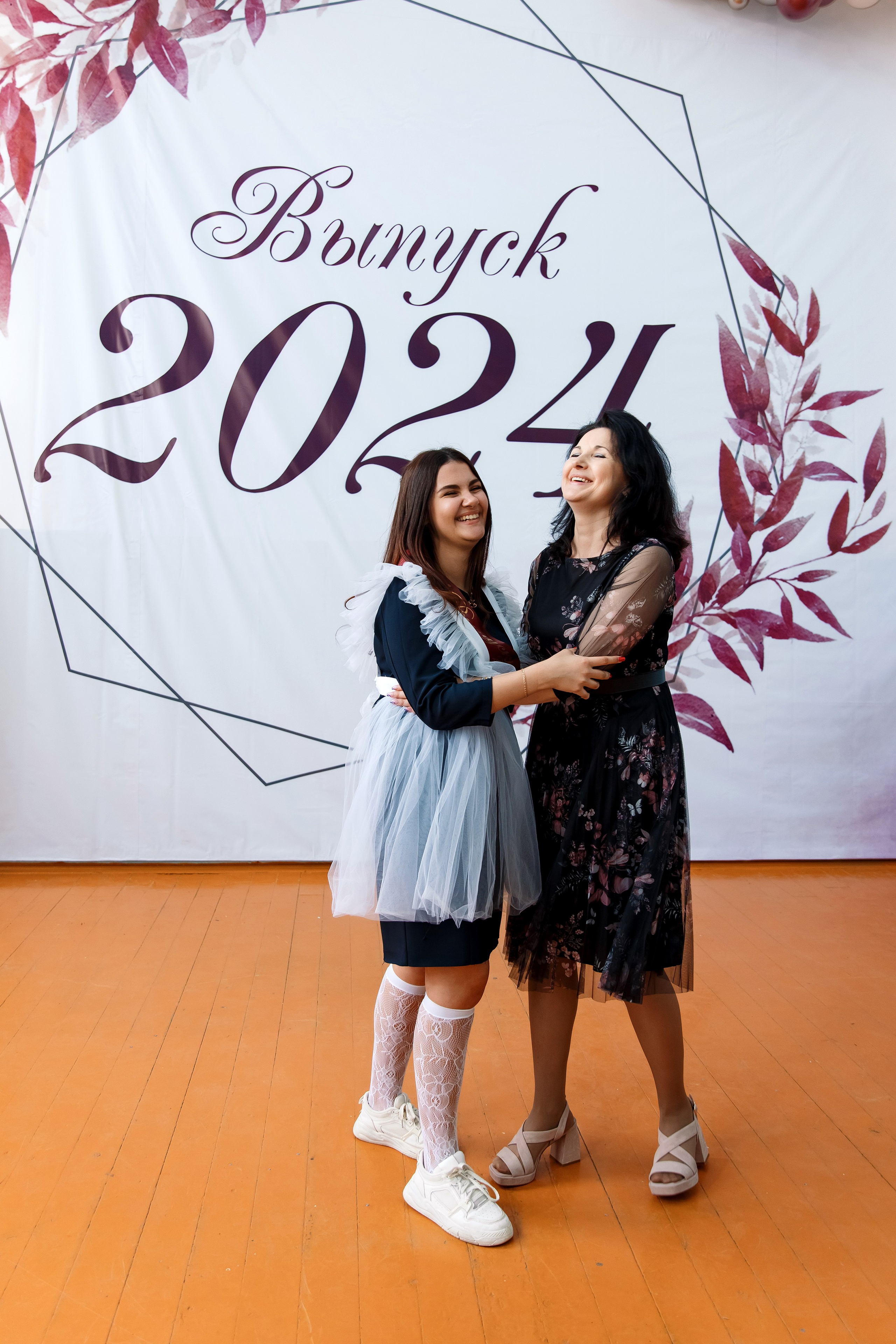 11 класс Последний звонок. Фотограф Любовь Корниенко, Примоский край