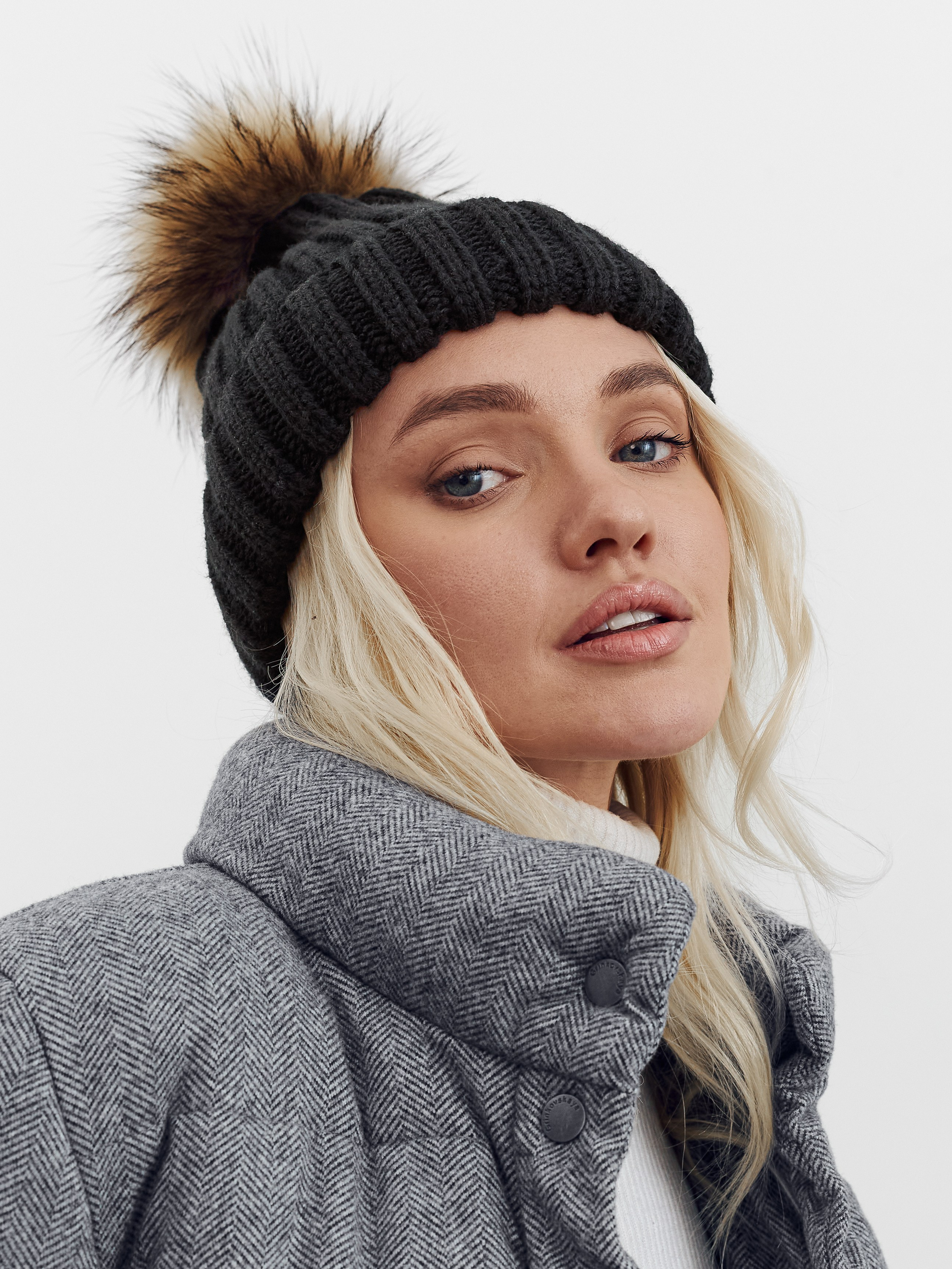 Шапки. Коммерческий фотограф Дарья Горбачева