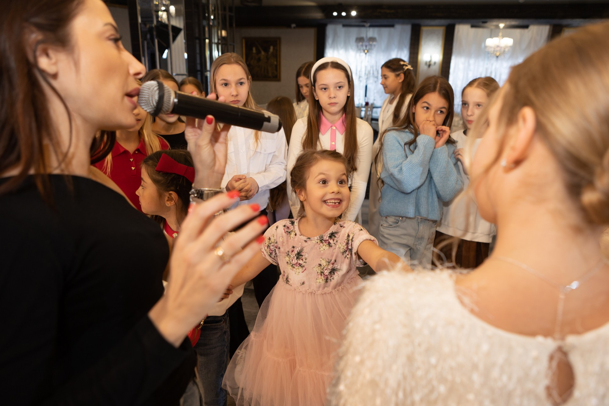 День Рождения Даши в ресторане MonCher. Фотограф в Оренбурге. Профессиональный фотограф