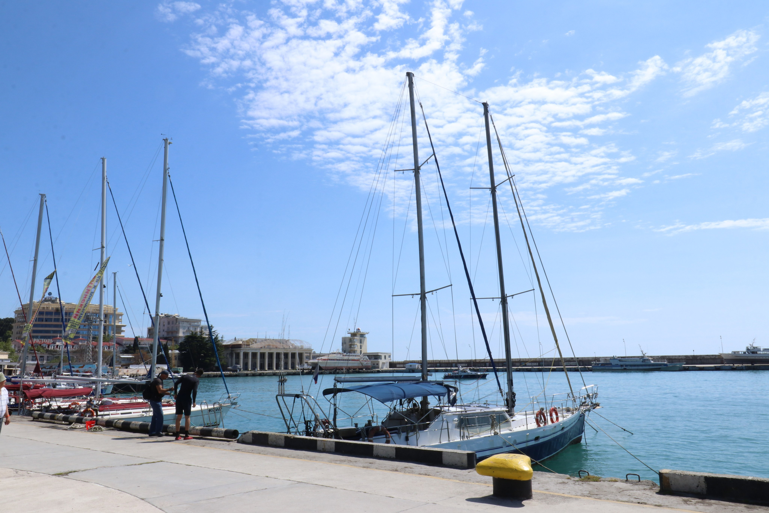 Крым. ЮБК (Севастополь, Кастрополь, Ялта). Май 2023. Путешественник-фотограф из Санкт-Петербурга Татьяна Свистулина