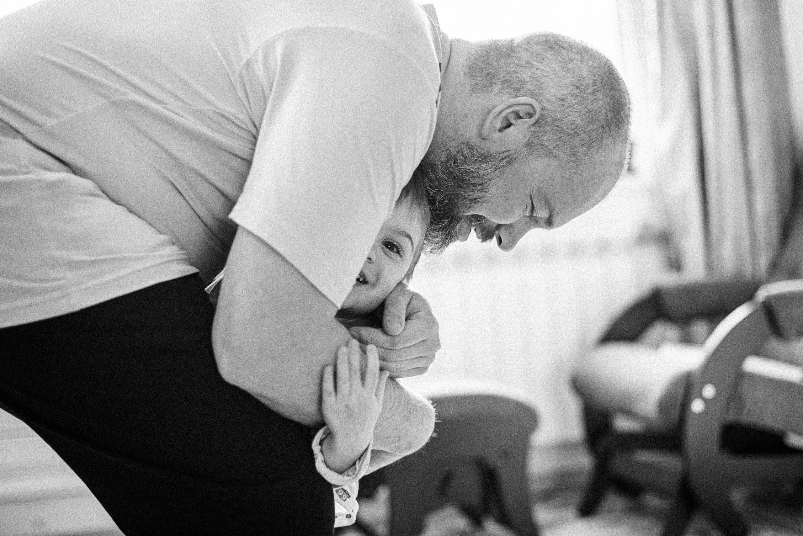 Игорь, Мила и Михаил Игоревич, домашняя история. Фотограф Денис Неместо, портрет, репортаж