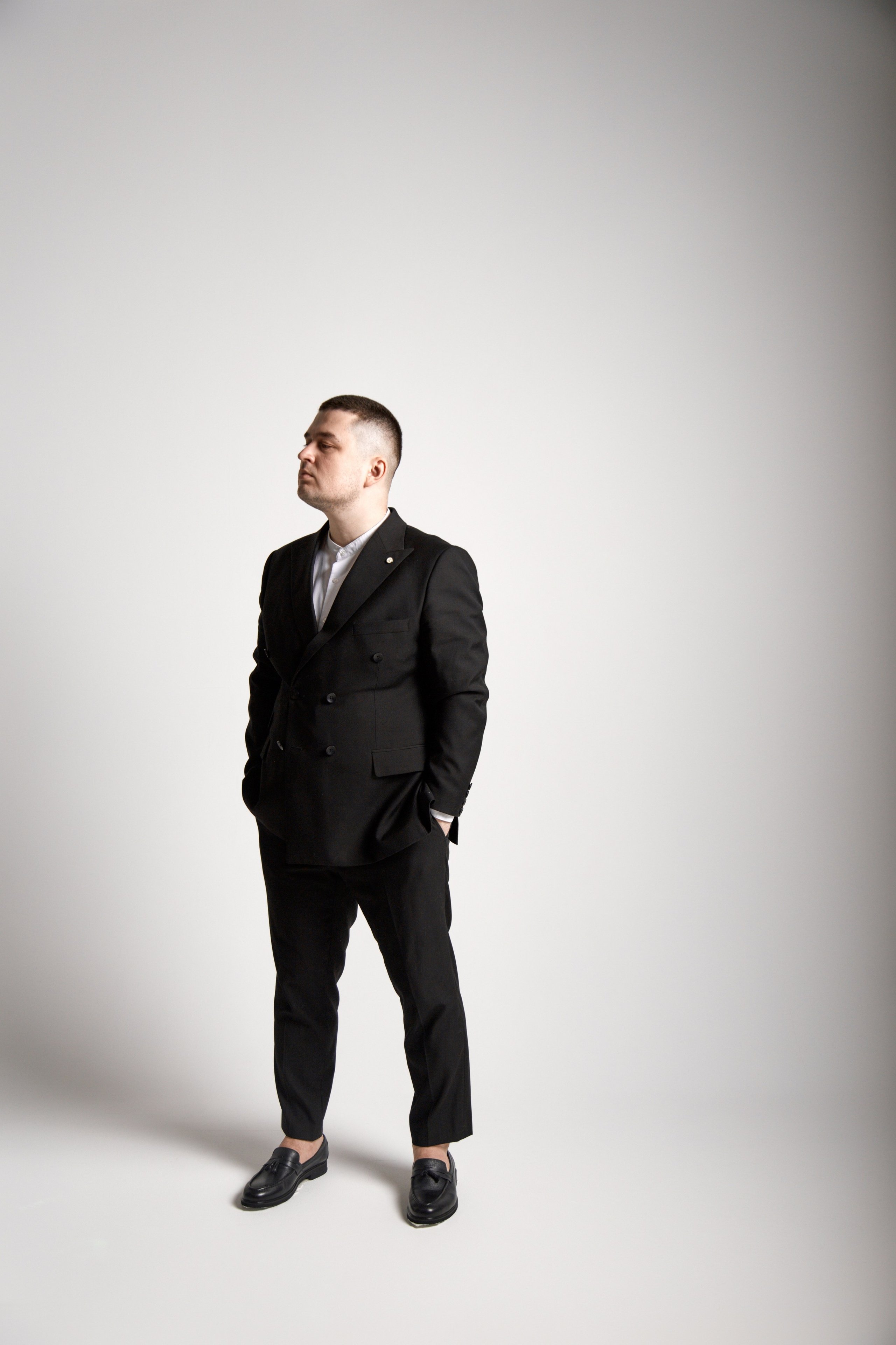 Руслан Гасимов — ведущий праздников и мероприятий. Фотограф Челябинск — Кирилл Устюжанин