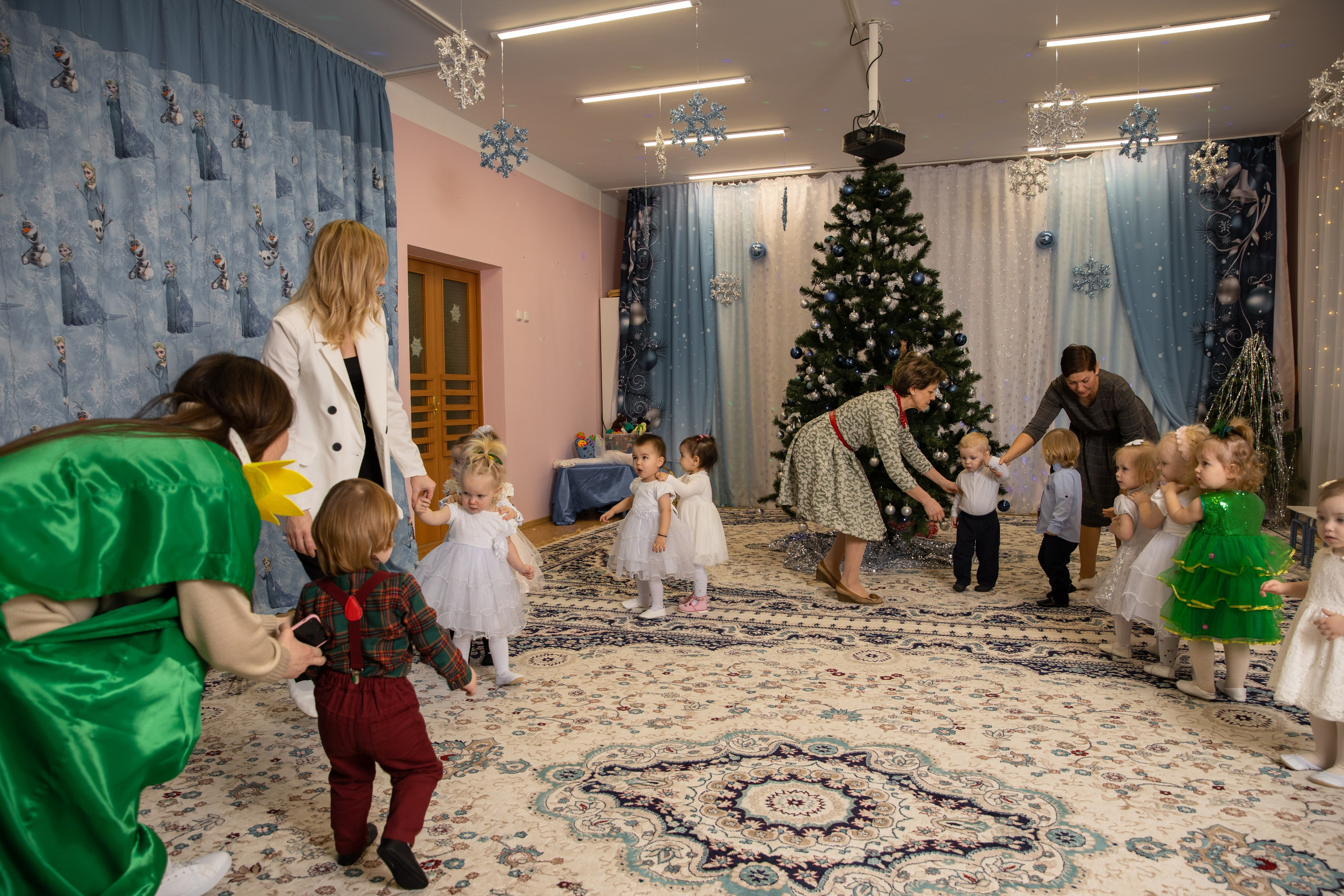 Новогодний утренник Успех. Фотограф в Железнодорожном и Балашихе