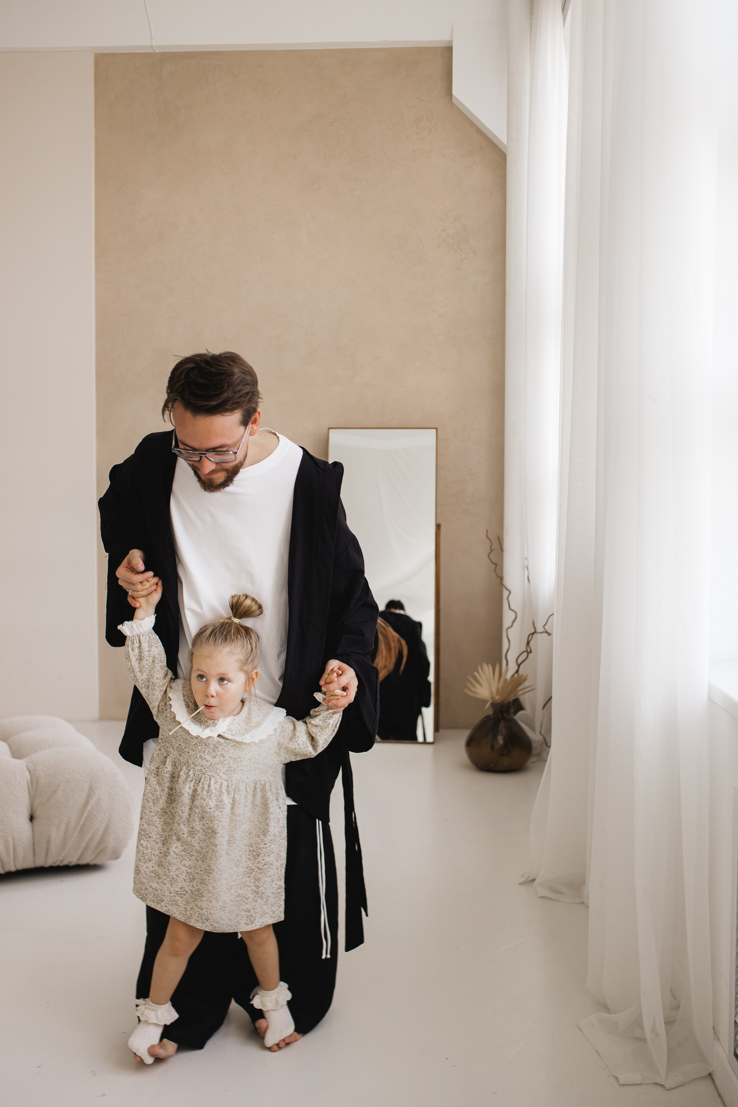 Тая с папой и мамой. Семейный и свадебный фотограф в Екатеринбурге Орлова Ирина