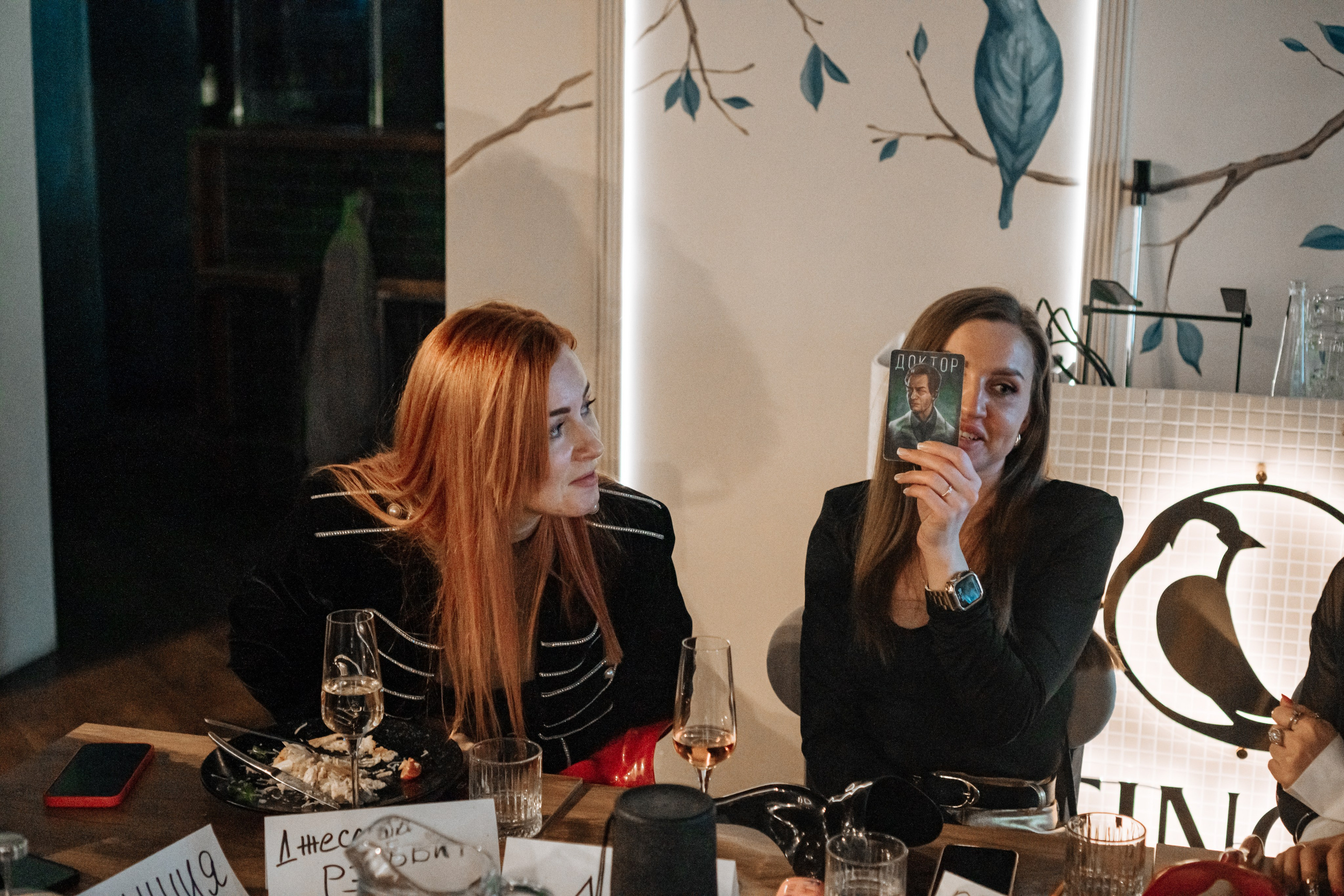 Мафия. Бар FINCH. ЖЕНСКИЙ КЛУБ LAXMI. Портретный фотограф в Санкт-Петербурге Дмитриева Наталия