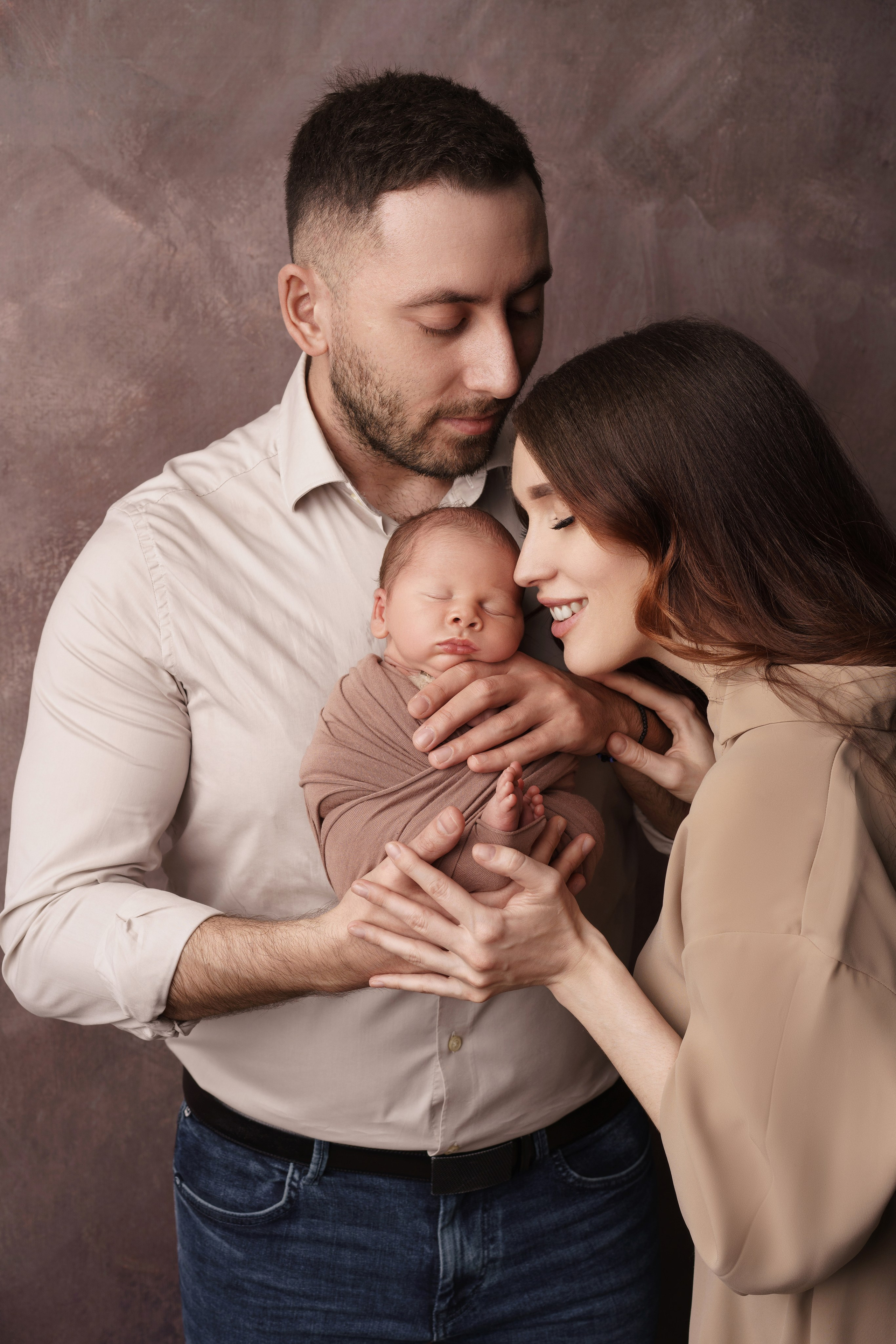 Семейные фотосессии с новорожденными | Трогательные кадры малышей и их близких в Москве и МО. Фотосессия новорожденных в Москве и Московской области | Профессиональный фотограф newborn — Татьяна Иванова