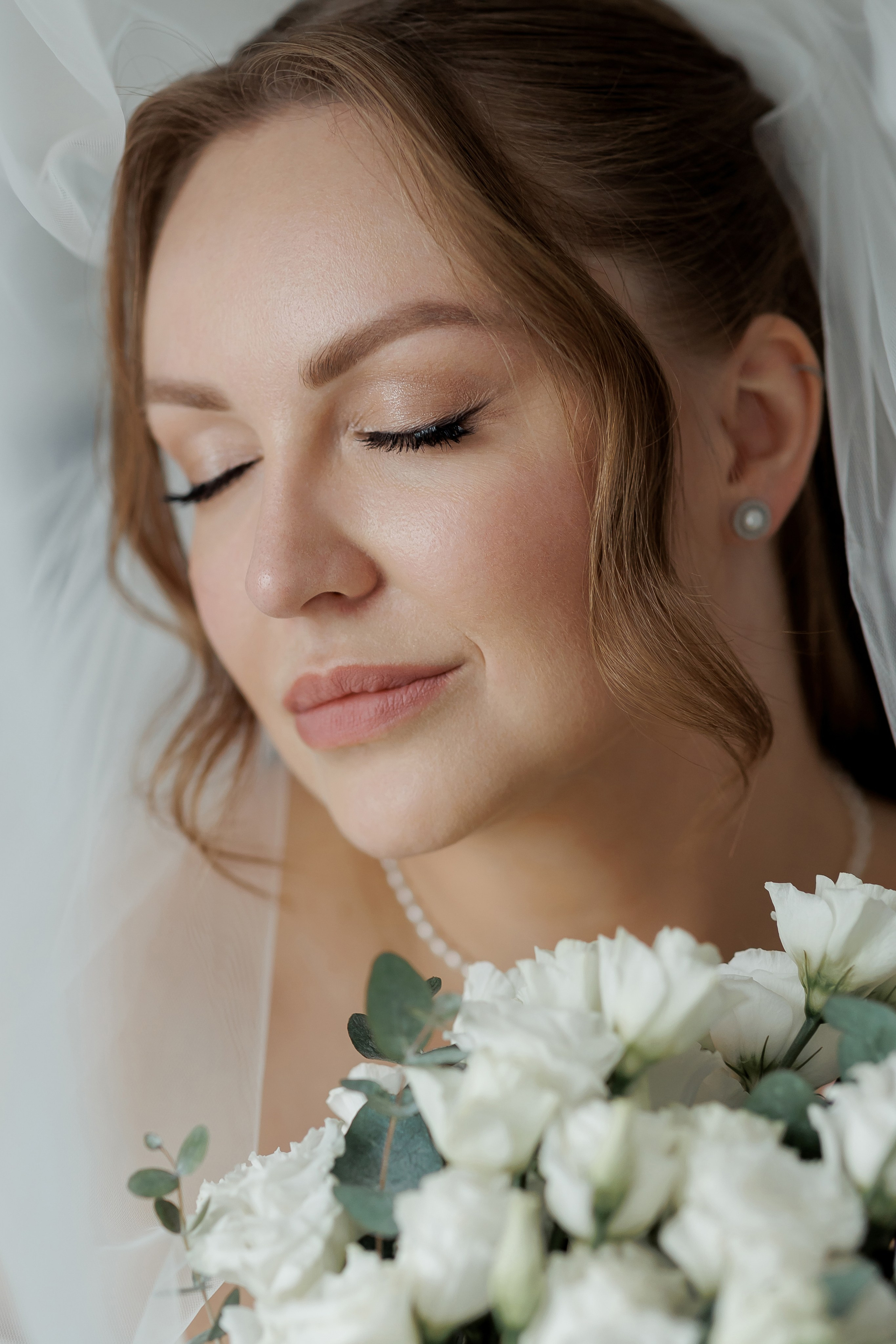 Свадебная фотосессия в отеле Marriott imperial plaza в Москве. Свадебный фотограф в Москве Дарья Олендарёва