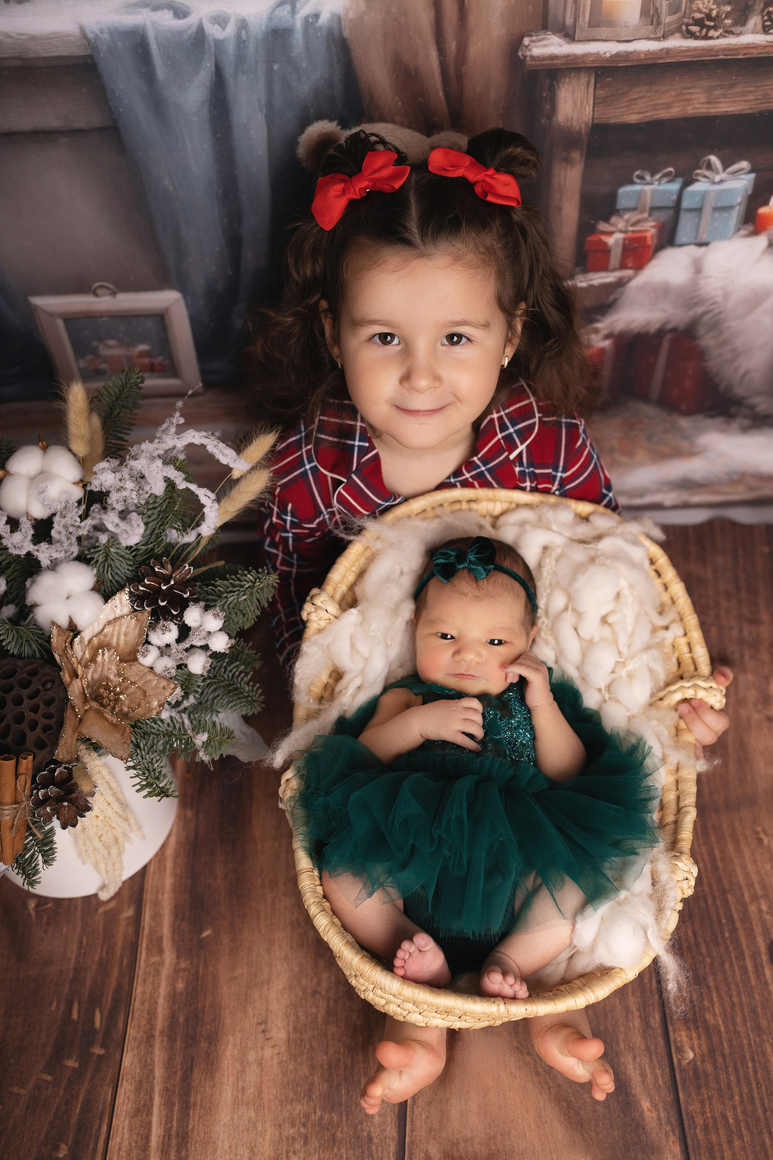 Классическая фотосессия малыша. Фотограф новорожденных малышей в Омске и Омской области Эльвира Камаева