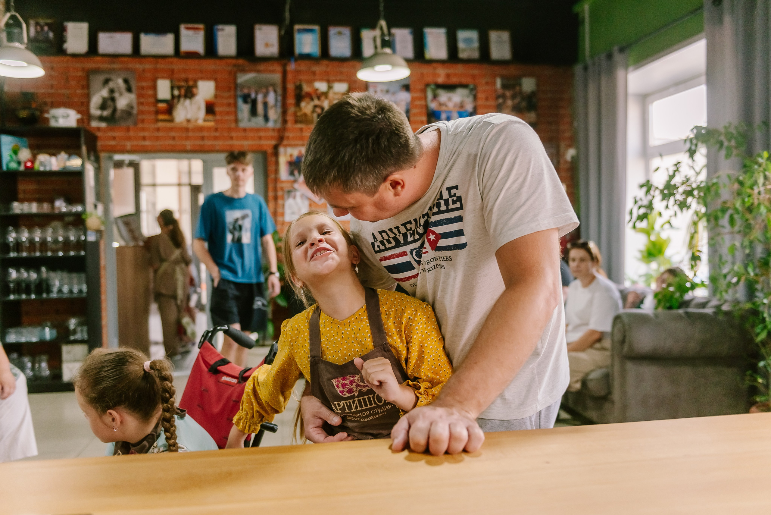 Инклюзивная кухня добра в Артишок 30. 07.35. Детский фотограф, семейный фотограф и репортажи в Кемерово