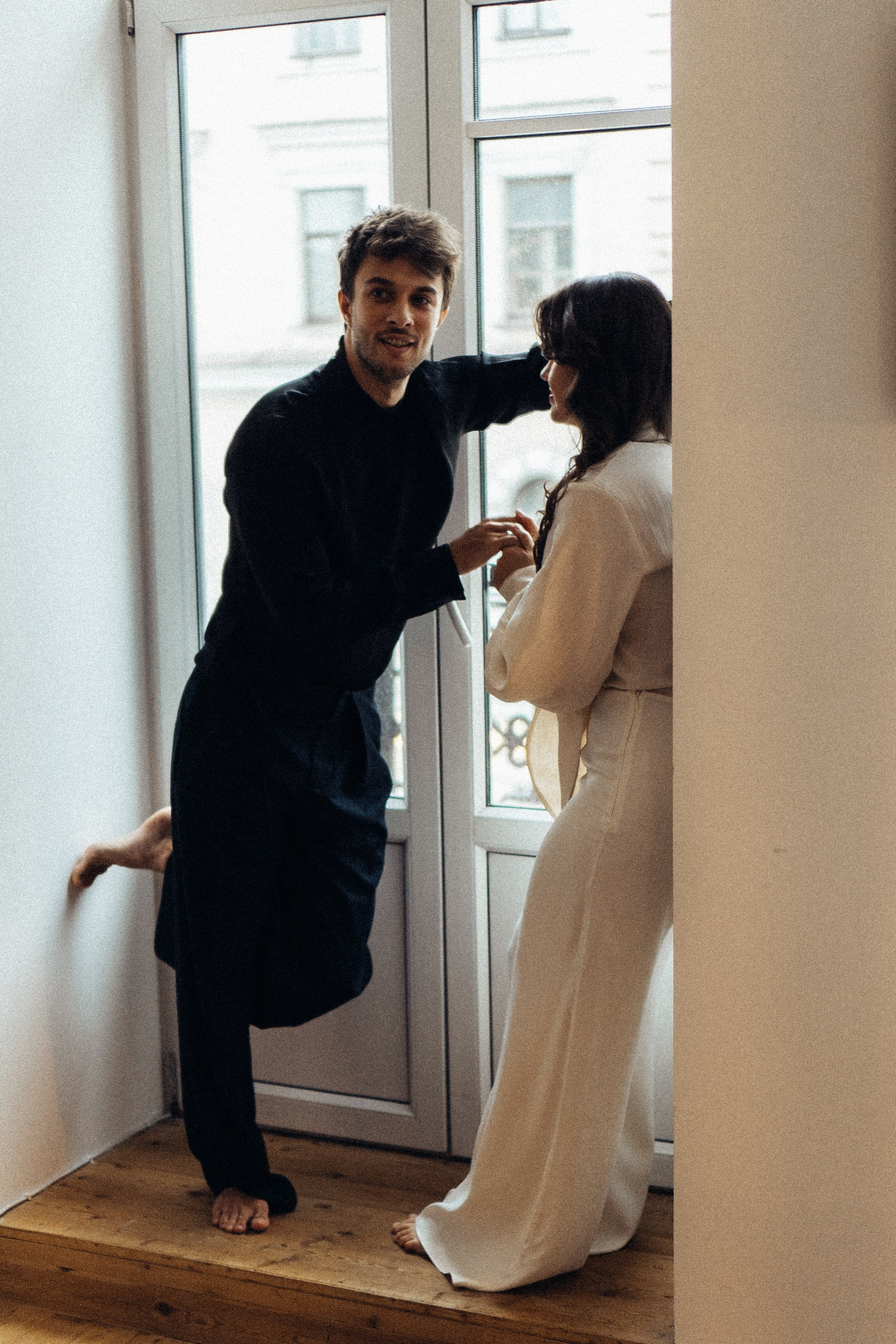 УТРО ЖЕНИХА И НЕВЕСТЫ В ПИТЕРСКОЙ КВАРТИРЕ И СЬЕМКА С СВАДЕБНЫХ ОБРАЗАХ. Профессиональный фотограф, Санкт-Петербург — Виктория Богомолова