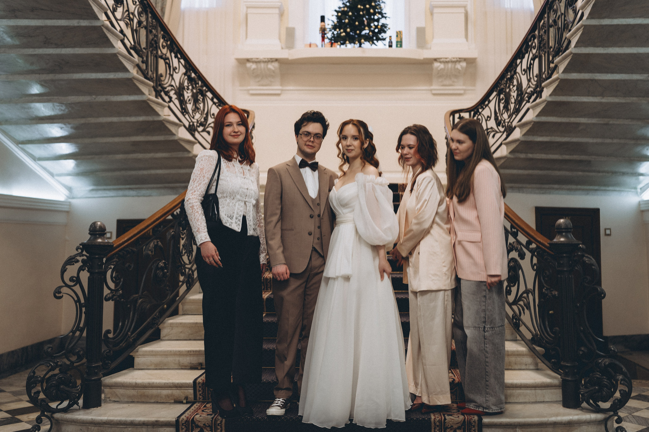 СВАДЕБНАЯ СЬЕМКА ВО ВТОРОМ ДВОРЦЕ С ГОСТЯМИ И ПРОГУЛКА В ТАВРИЧЕСКОМ САДУ. Профессиональный фотограф, Санкт-Петербург — Виктория Богомолова