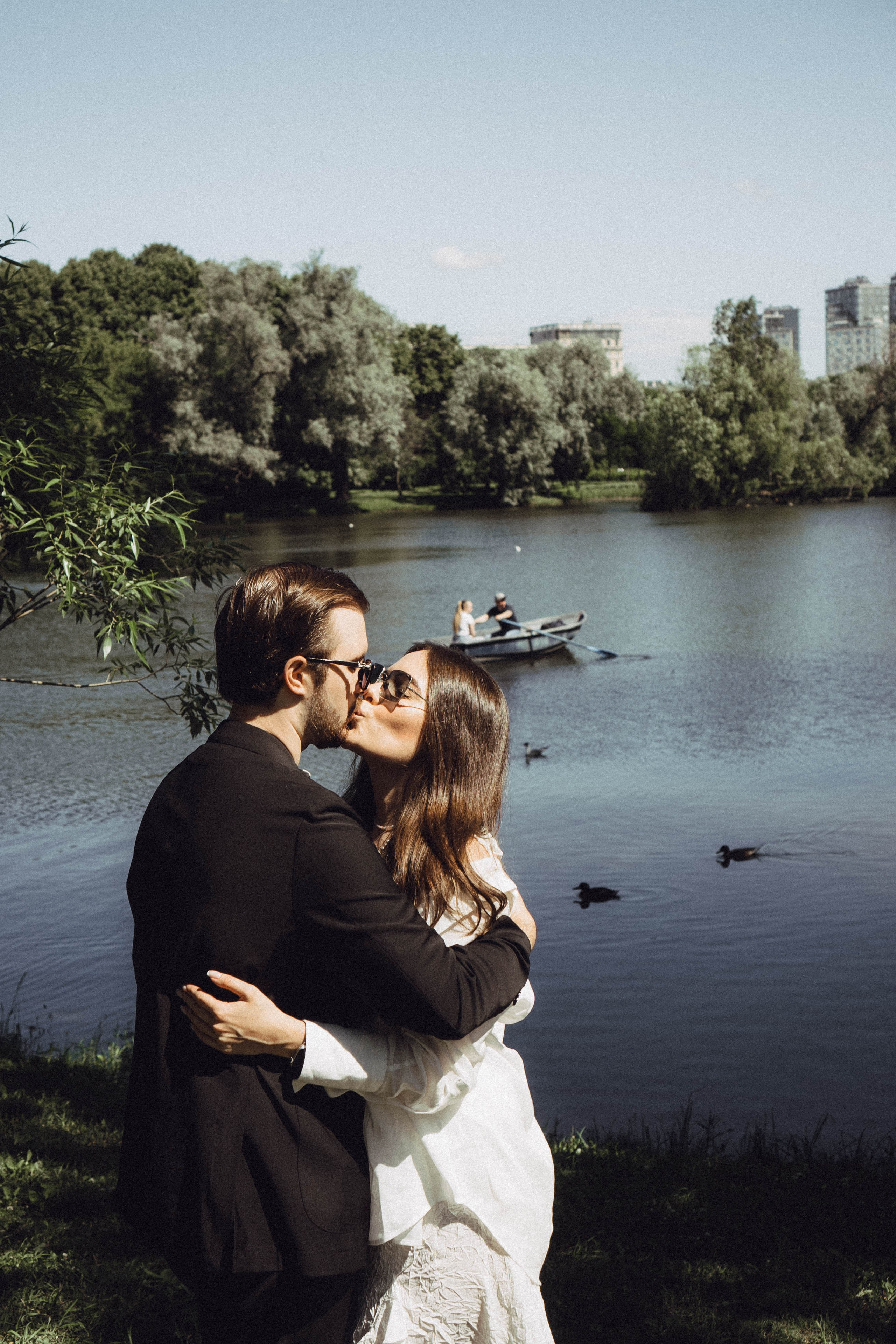 СВАДЕБНАЯ СЬЕМКА В ПАРКЕ ПОБЕДЫ И ПРОГУЛКА ПО МОСКОВСКОМУ ПРОСПЕКТУ. Профессиональный фотограф, Санкт-Петербург — Виктория Богомолова