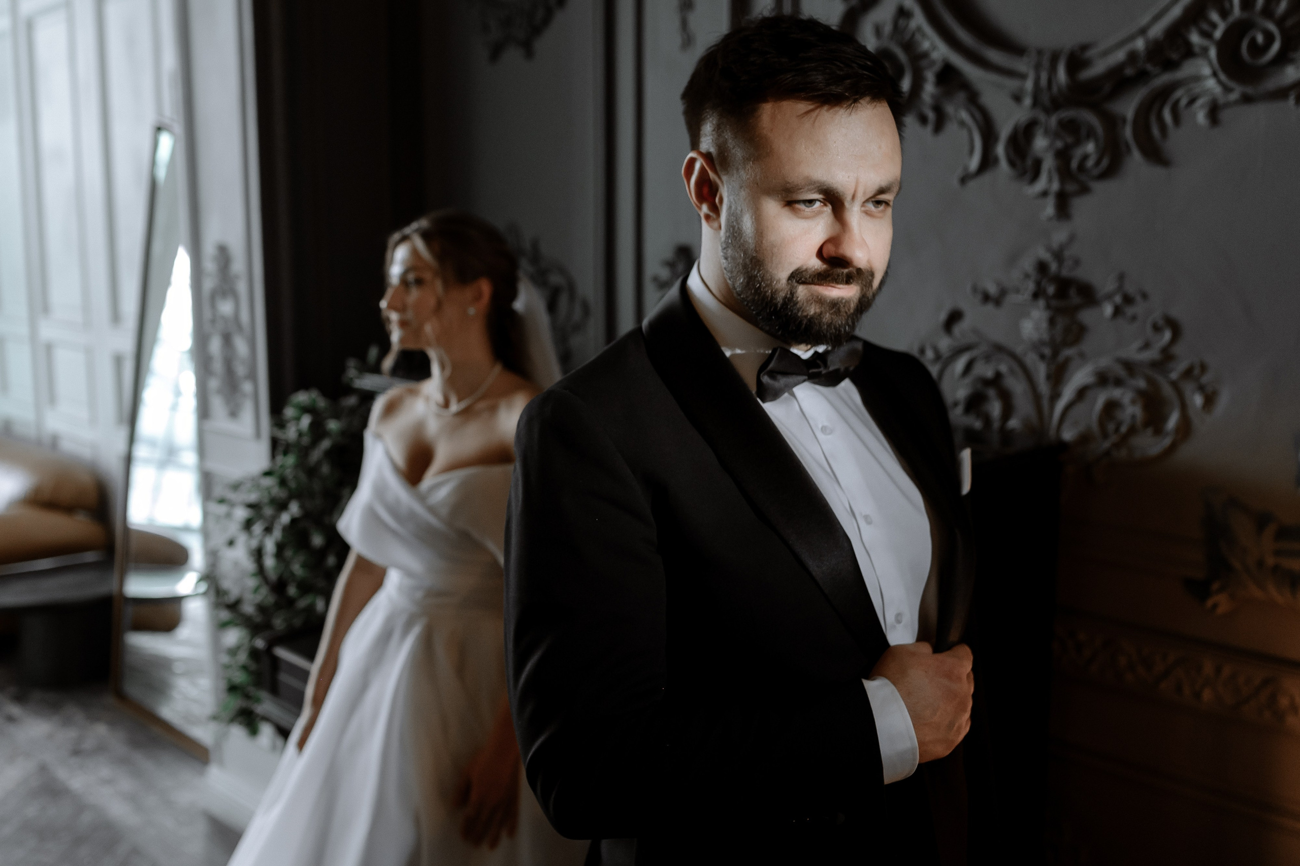 Регистрация брака и фотосессия в Особняке Royal. Свадебный фотограф Москва — Сергей и Татьяна