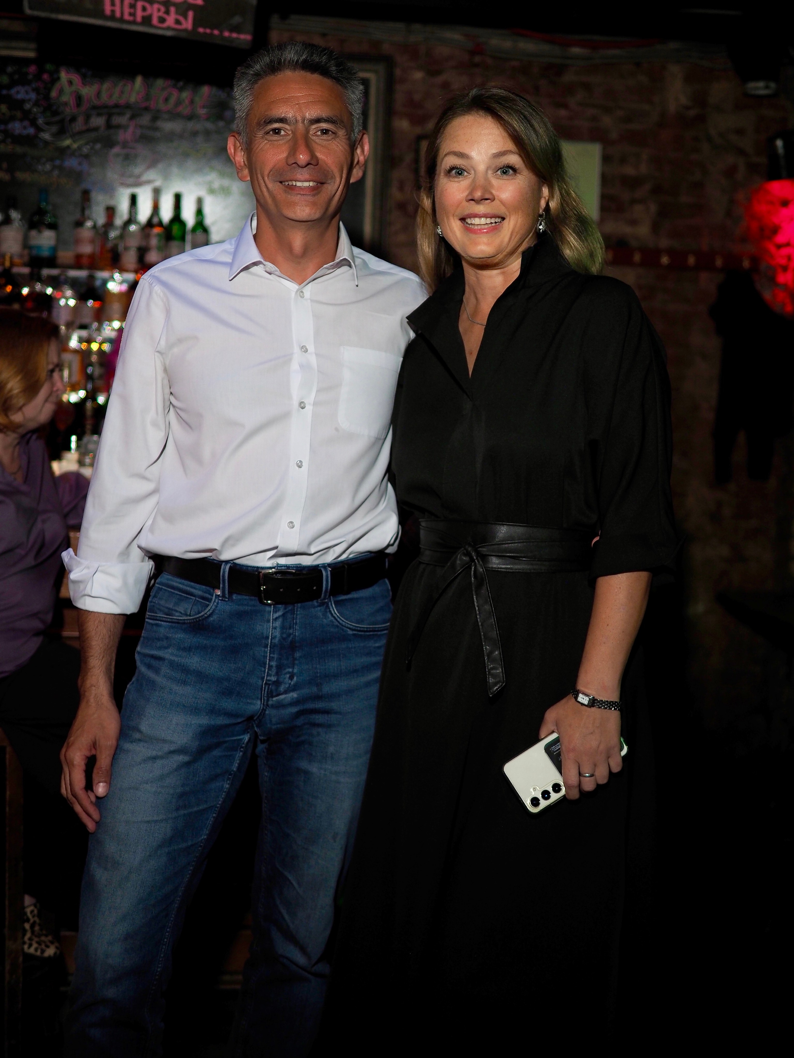 DeFaqto 01.10.2024. Московская кавер-группа BankBand