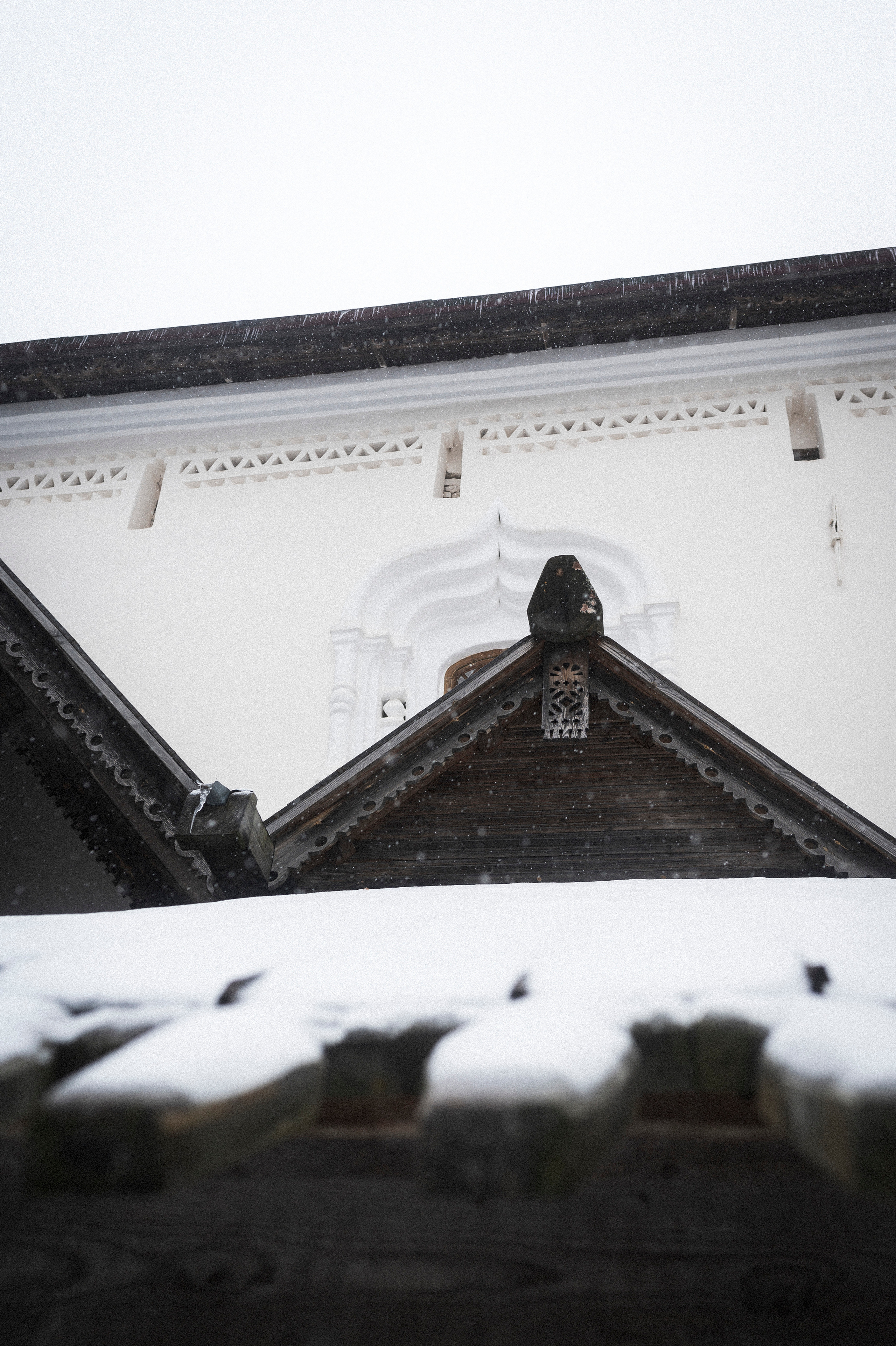 To the northwest of Russia. Kartascheff