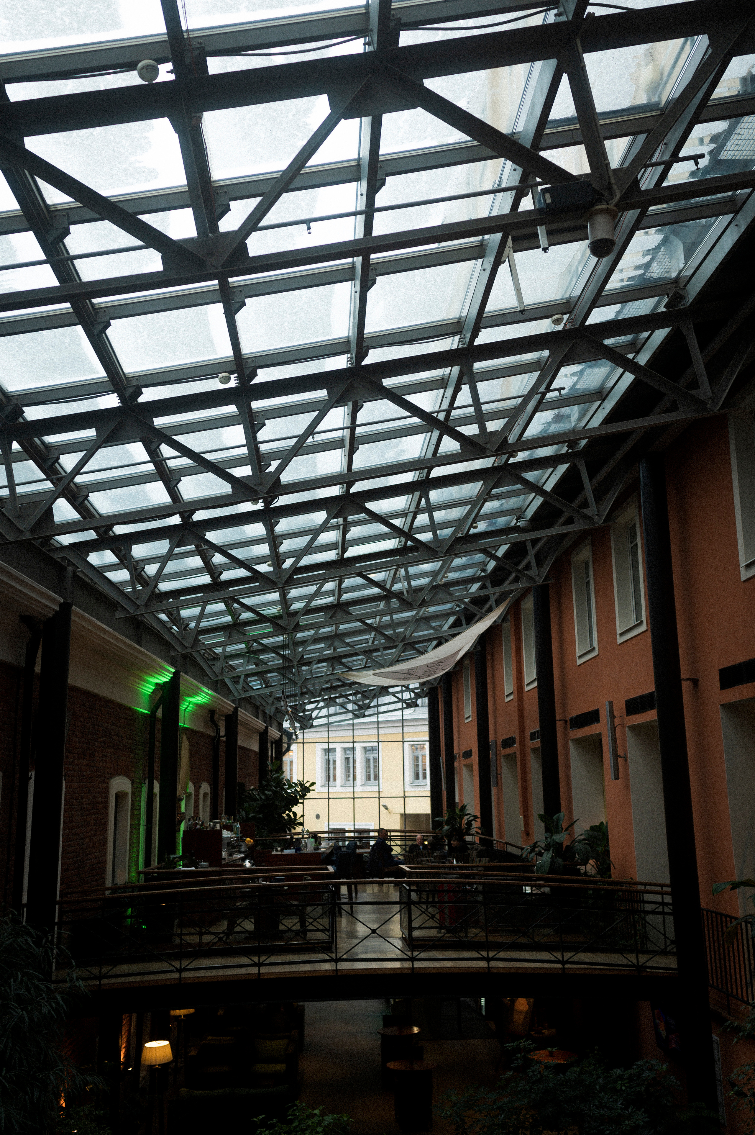 To the northwest of Russia. Kartascheff