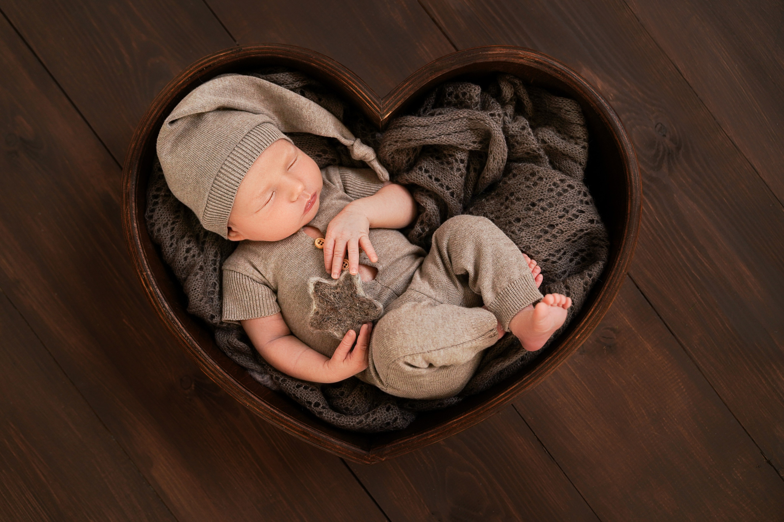 Новорожденные. Фотограф новорожденных, детей до года и беременных в Симферополе