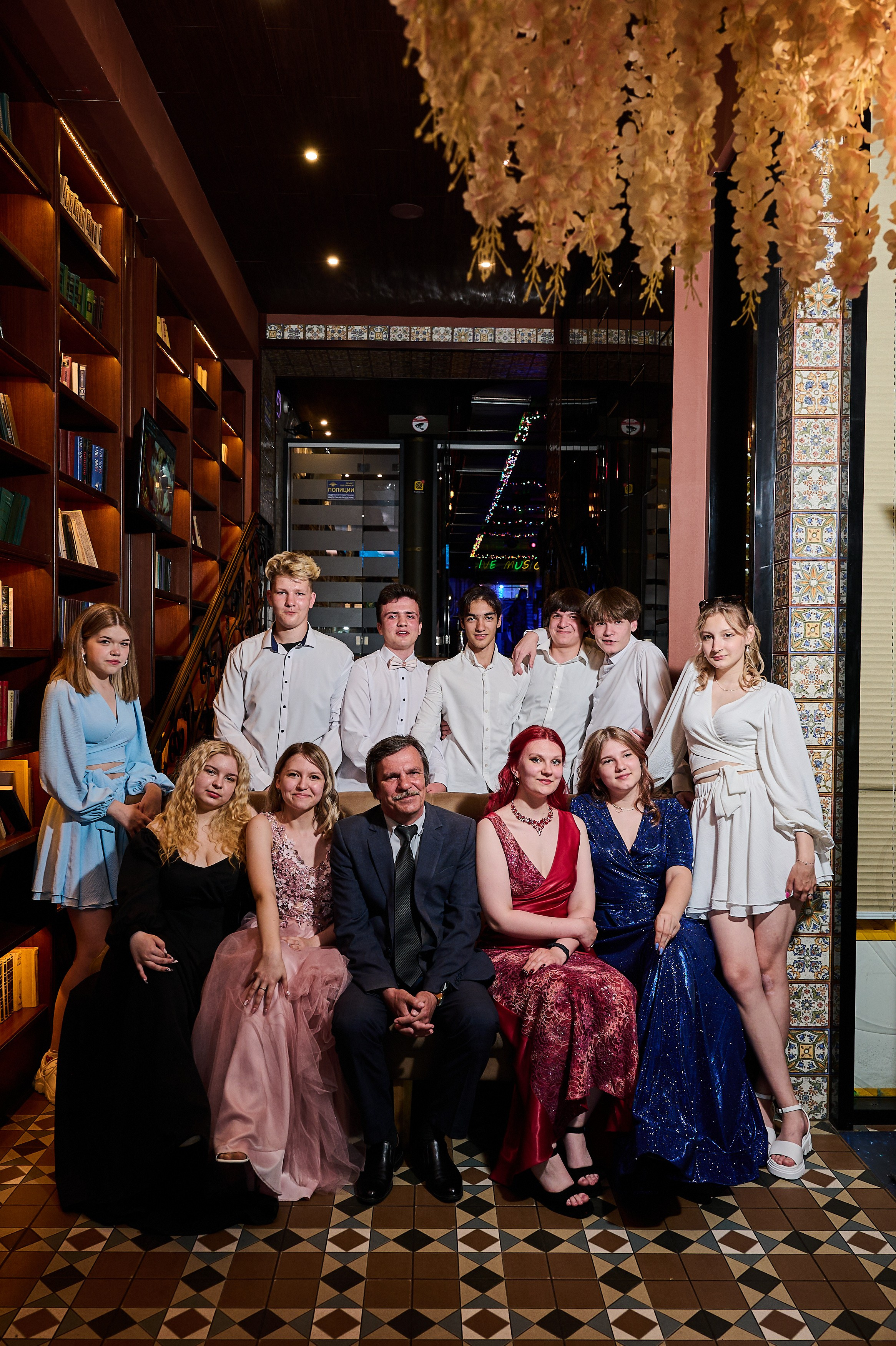 Выпускные и праздники. Выпускные альбомы. Предметная и контент съёмка. Фотостудия Klass