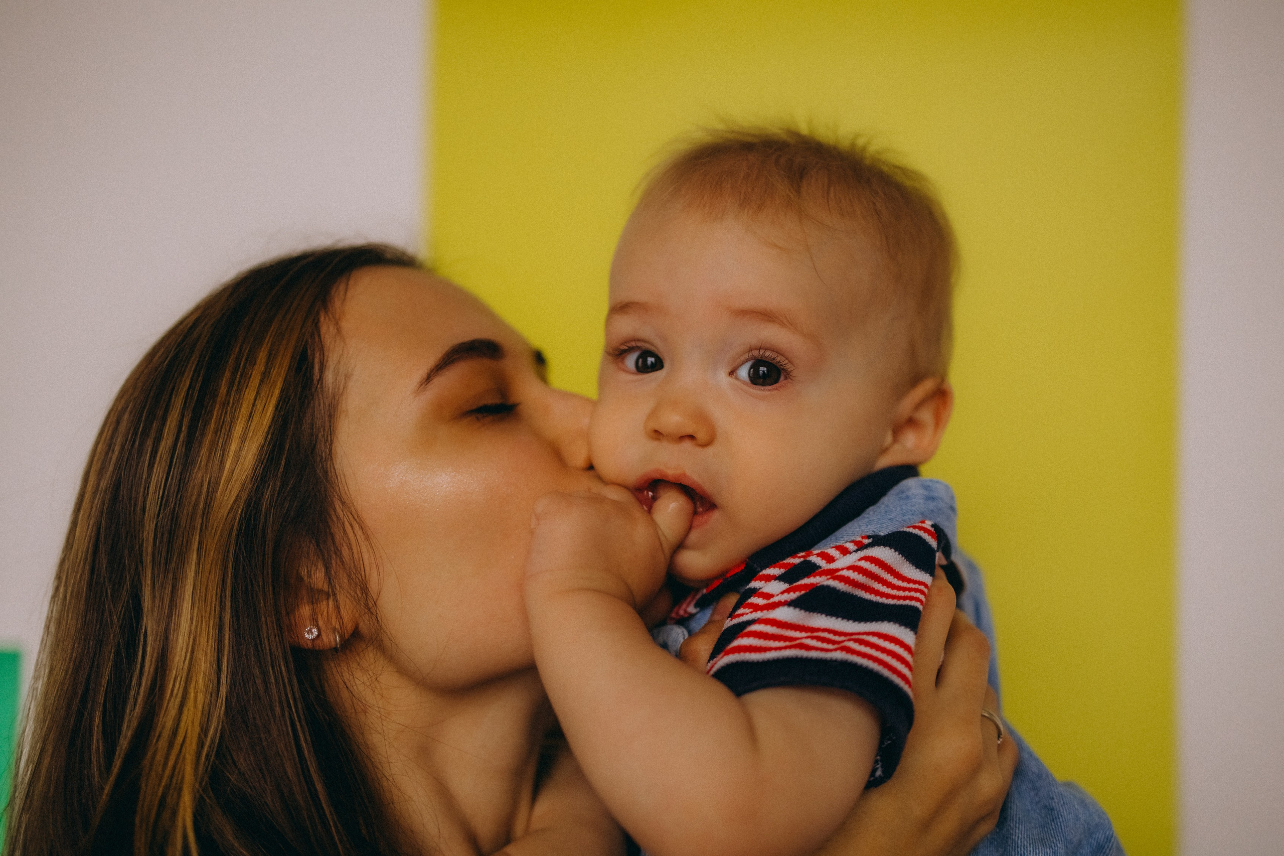 Василя, Леша, Полина, Тема. Главная