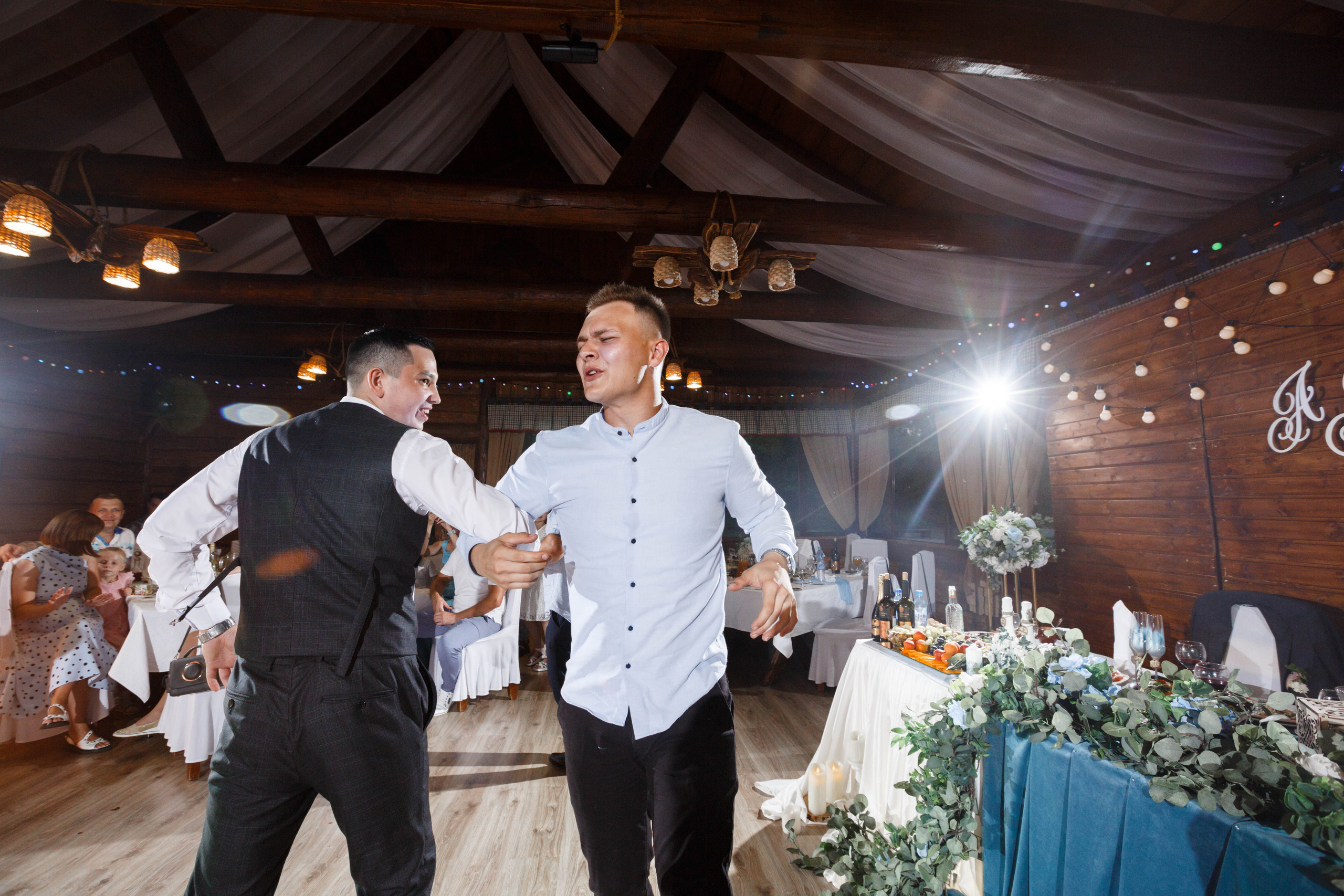 Алексей и Яна Свадьба в Ресторане Терем. Кристина Невская — свадебный фотограф во Владимире