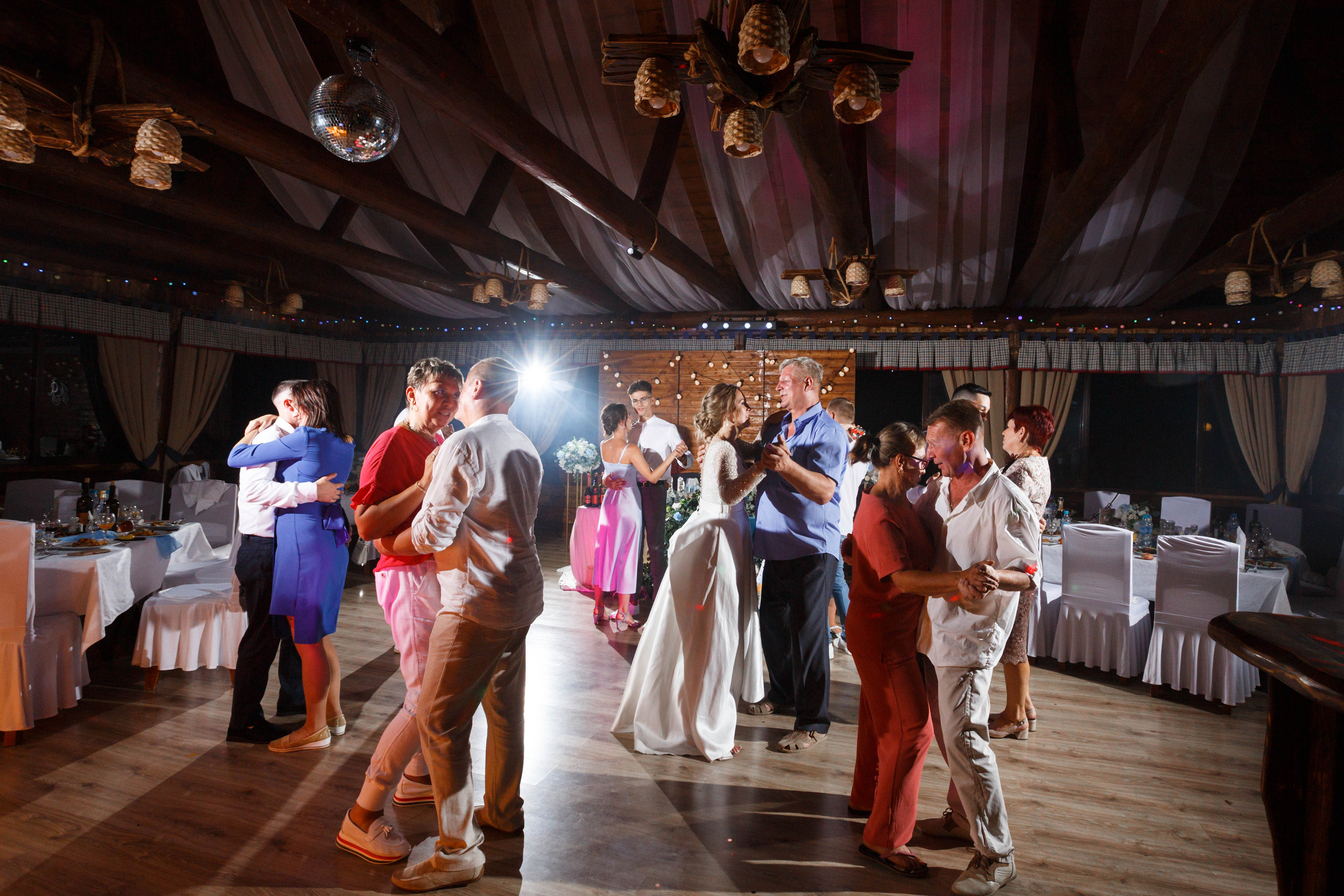 Алексей и Яна Свадьба в Ресторане Терем. Кристина Невская — свадебный фотограф во Владимире