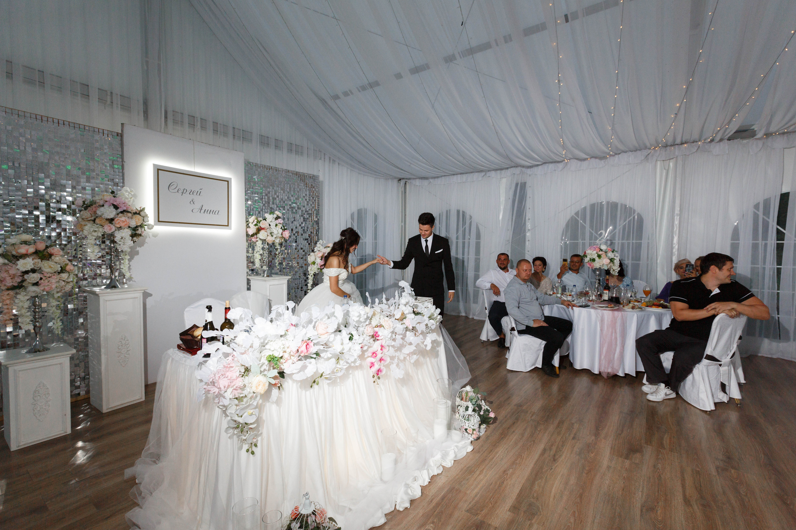 Сергей и Анна. Свадьба в Гостинице Владимир. Кристина Невская — свадебный фотограф во Владимире