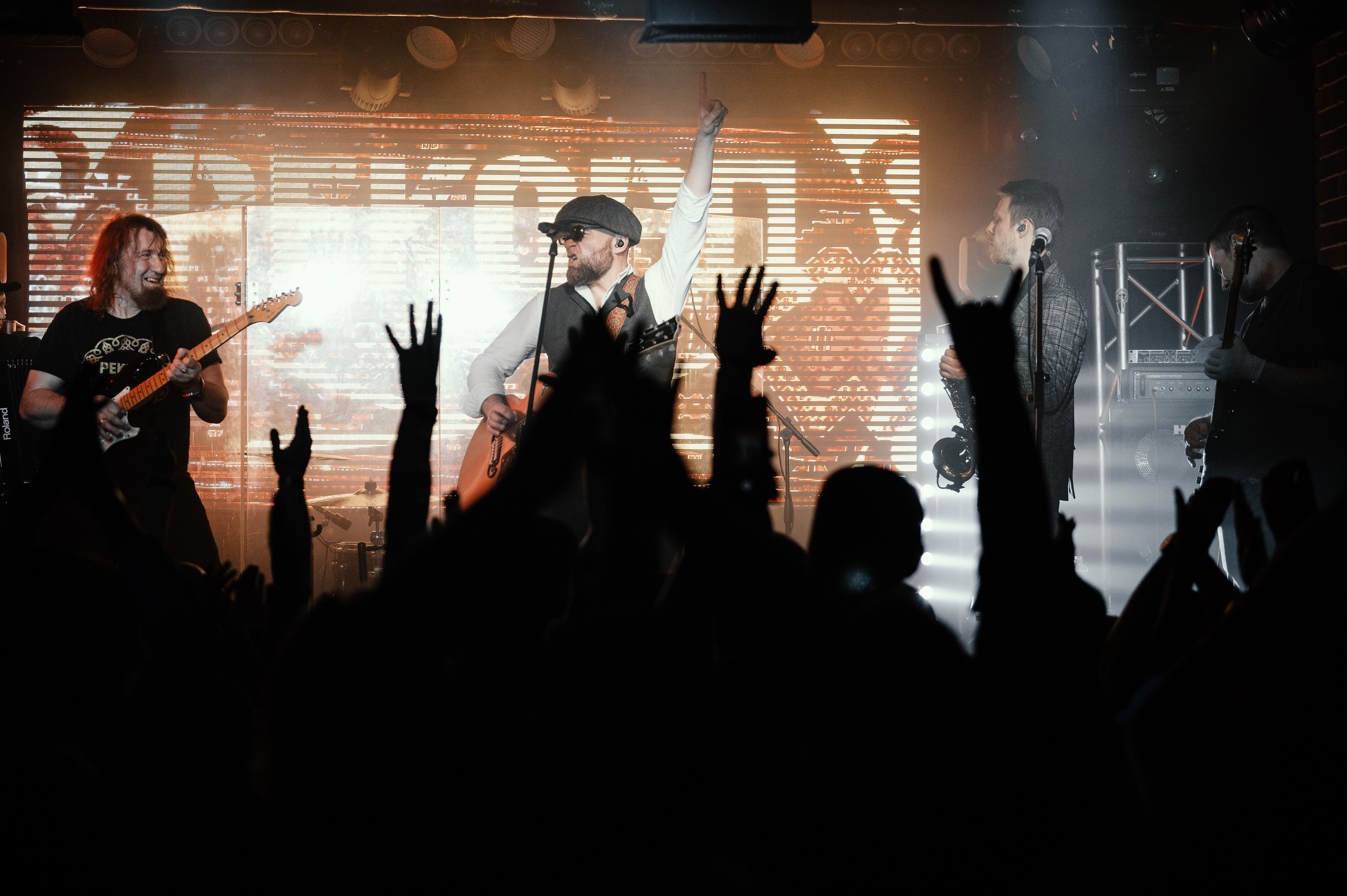 Рекорд Оркестр. Большой Рок Бар. Профессиональная фотосессия в Краснодаре | Фотограф Денис Труфанов