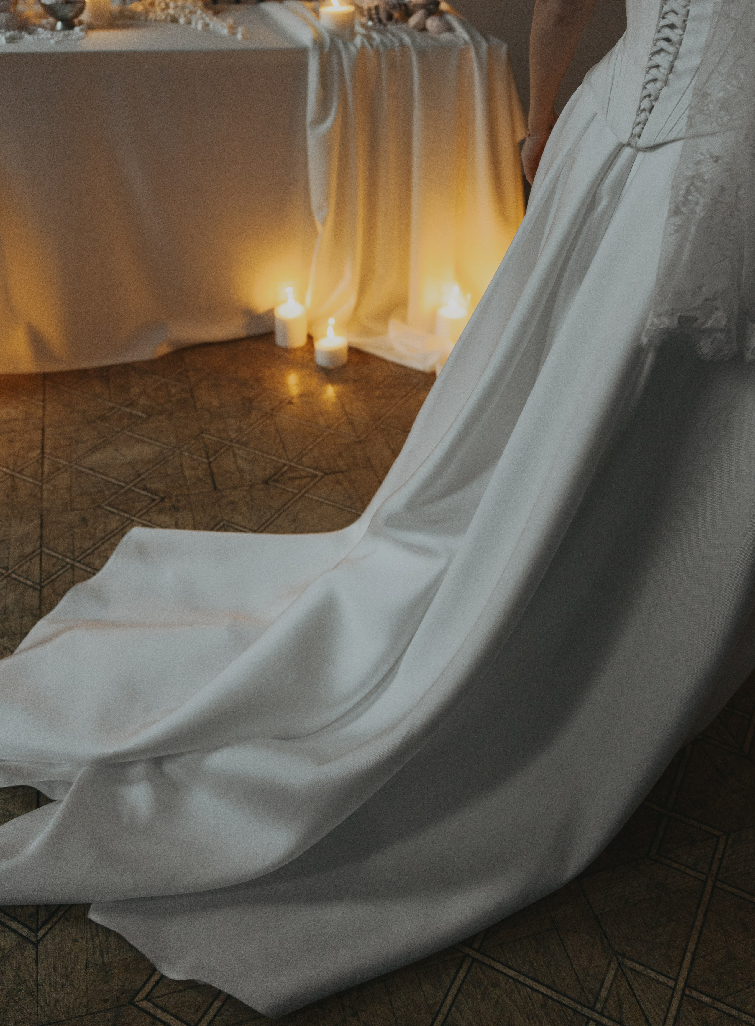 Свадебная фотосессия в Санкт-Петербурге. Свадебный фотограф Санкт-Петербург. Федосова Елизавета. Свадебная фотосессия в студии.