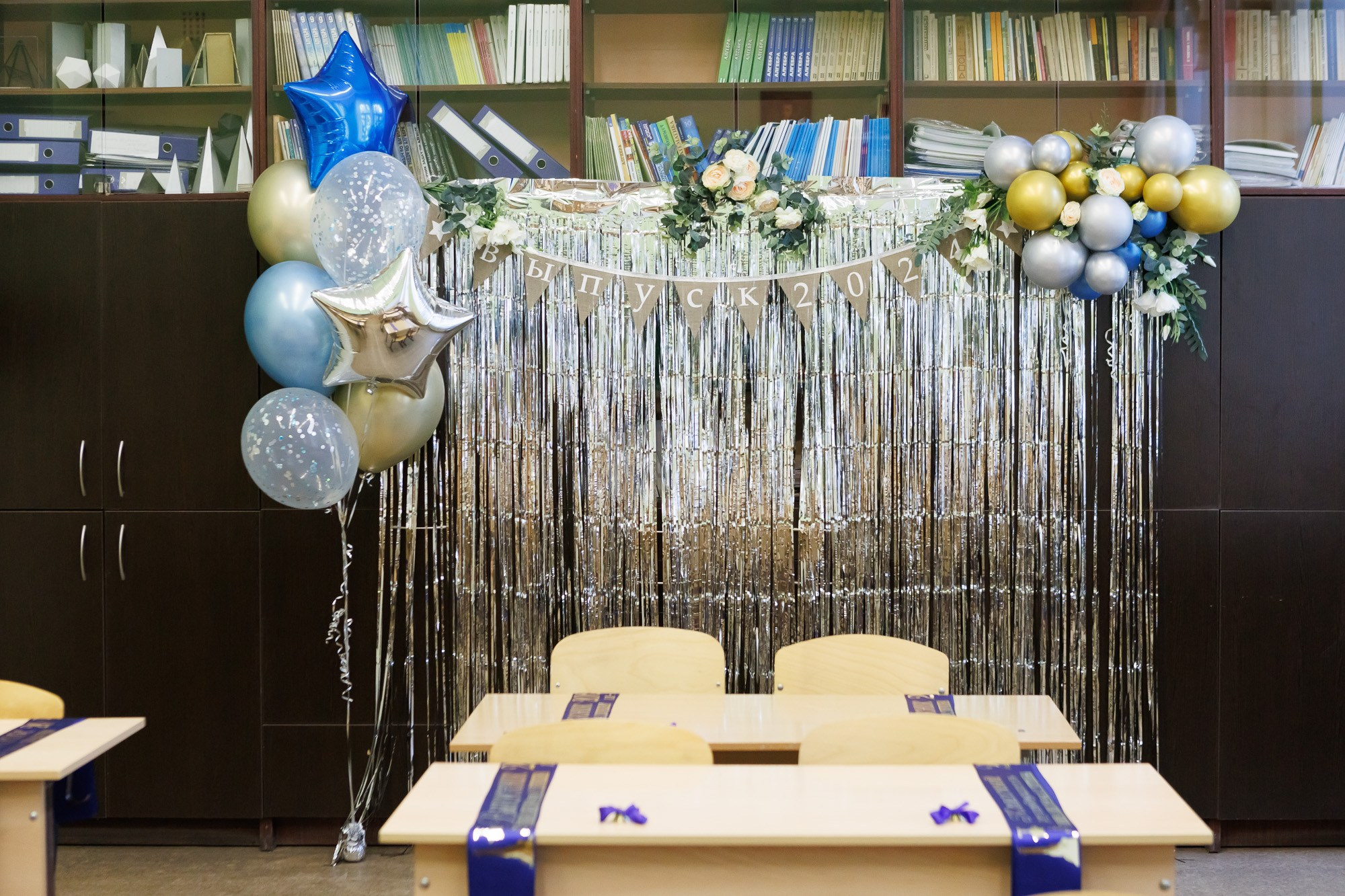 Последний звонок в Гимназии № 1, г. Севастополь. Свадебный фотограф, фотосъемка в Крыму, Севастополе, Симферополе, Ялте