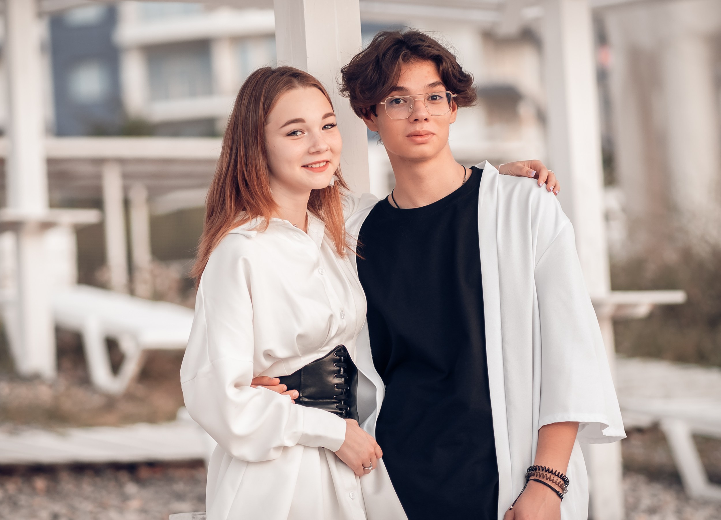 Романтическая фотоистория на закате пляжа Аквамарин. Церковный фотограф Севастополь