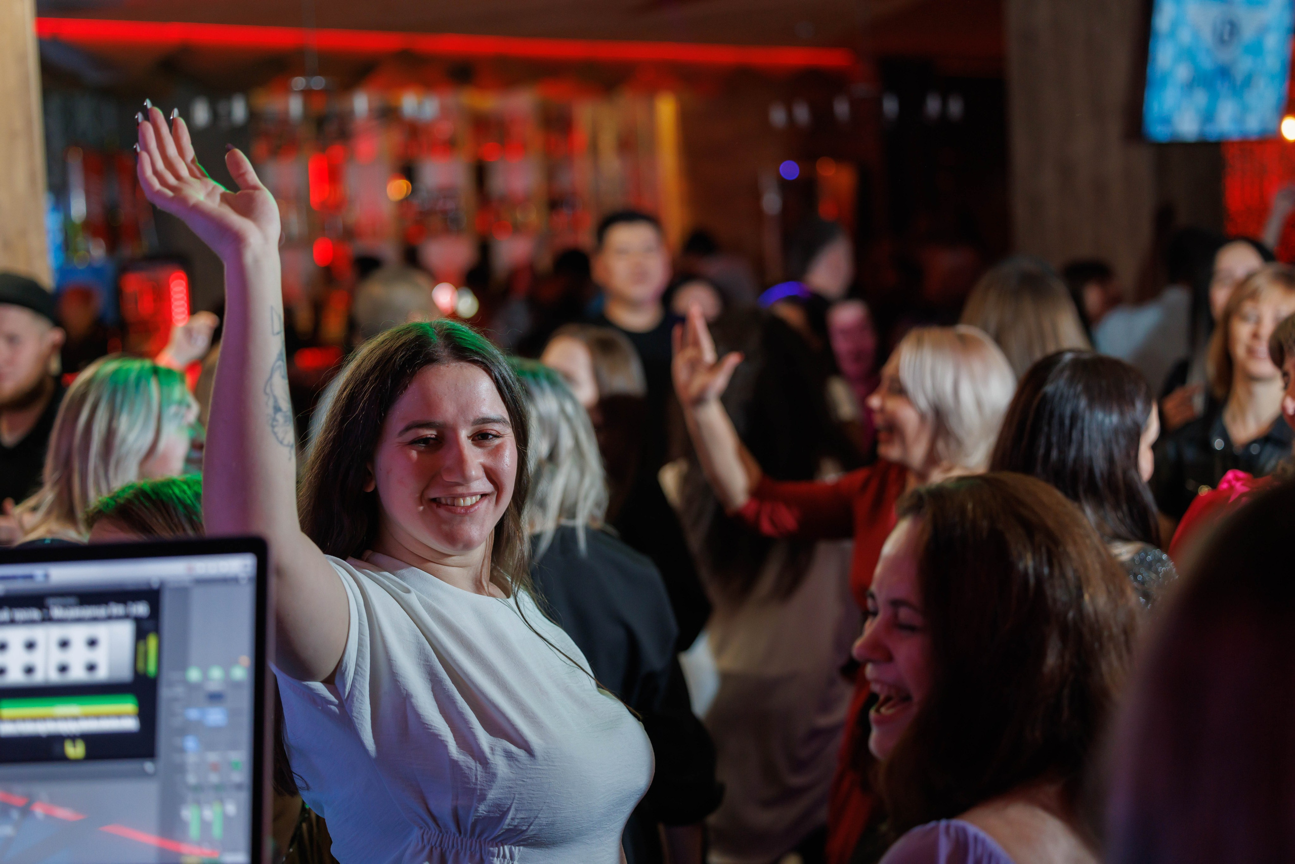 День рождения Red Bar. Ваши Истории. Фотограф/видеограф. Абакан