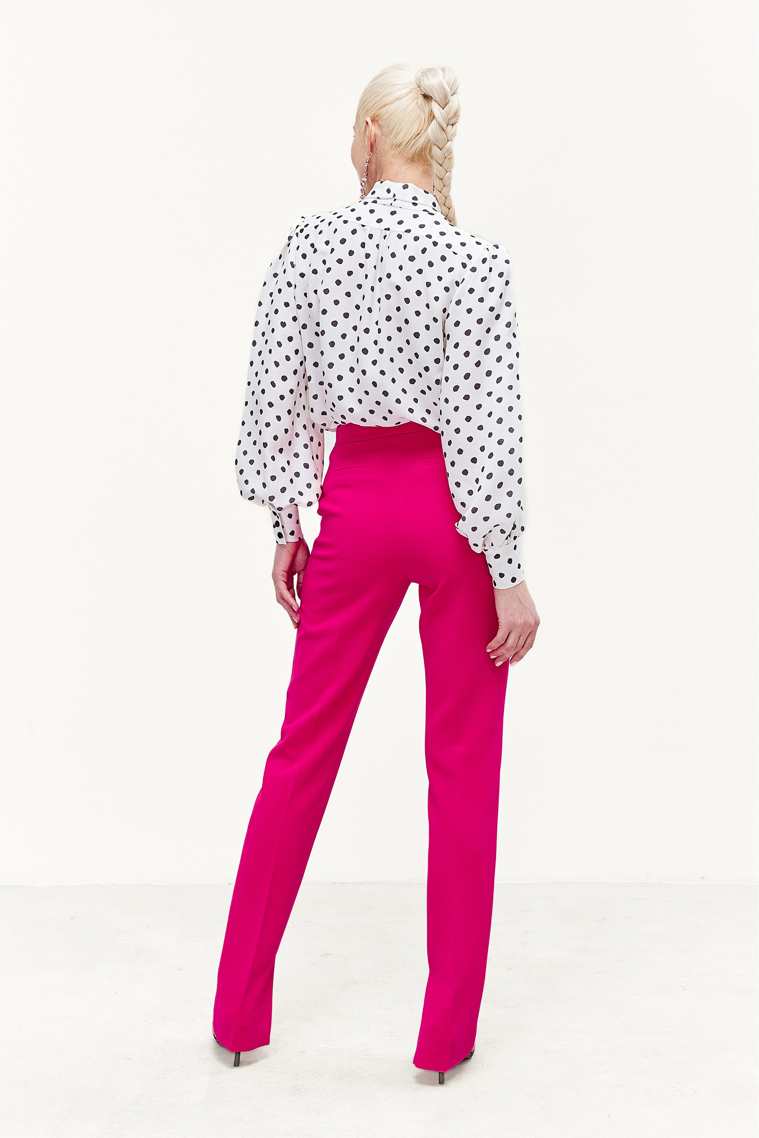 "Профессиональная каталожная фотосъемка товаров для e-commerce и интернет-магазинов""Высококачественная каталожная съемка одежды и аксессуаров с белым фоном""Рекламная каталожная фотосъемка для маркетинга продуктов и брендов""Студийная каталожная съемка с детальной проработкой текстур и материалов""Коммерческая каталожная фотосъемка для каталогов и онлайн-платформ""Фотография каталожной съемки с акцентом на дизайн и презентацию товаров""Предметная каталожная съемка для увеличения продаж в e-commerce""Профессиональная каталожная фотосъемка с использованием студийного освещения""Рекламные фото каталожной съемки для сайтов и социальных сетей""Высокоточная каталожная съемка товаров для презентаций и брошюр""Каталожная фотосъемка высокого разрешения для онлайн-магазинов""Коммерческая каталожная съемка с фокусом на качество и детализацию""Студийная каталожная фотосъемка для брендов и ритейла""Фотографии каталожной съемки для маркетинговых кампаний""Профессиональная каталожная съемка для каталогов и увеличения конверсии" "Профессиональная съемка на модели для модных брендов и рекламы""Высококачественная фотосъемка на модели с креативным освещением и позами""Рекламная съемка на модели для каталогов одежды и аксессуаров""Студийная съемка на модели с акцентом на стиль и индивидуальность""Коммерческая фотосъемка на модели для fashion-индустрии""Фотография съемки на модели с профессиональным ретуши для журналов""Модная съемка на модели для продвижения бренда и коллекций""Профессиональная съемка на модели с использованием естественного света""Рекламные фото съемки на модели для социальных сетей и веб-сайтов""Высокоточная фотосъемка на модели для портфолио и презентаций""Съемка на модели высокого разрешения для модных кампаний""Коммерческая съемка на модели с фокусом на тренды и дизайн""Студийная фотосъемка на модели для e-commerce и маркетинга""Фотографии съемки на модели для брендов и увеличения продаж""Профессиональная модная съемка на модели для каталогов и рекламы"