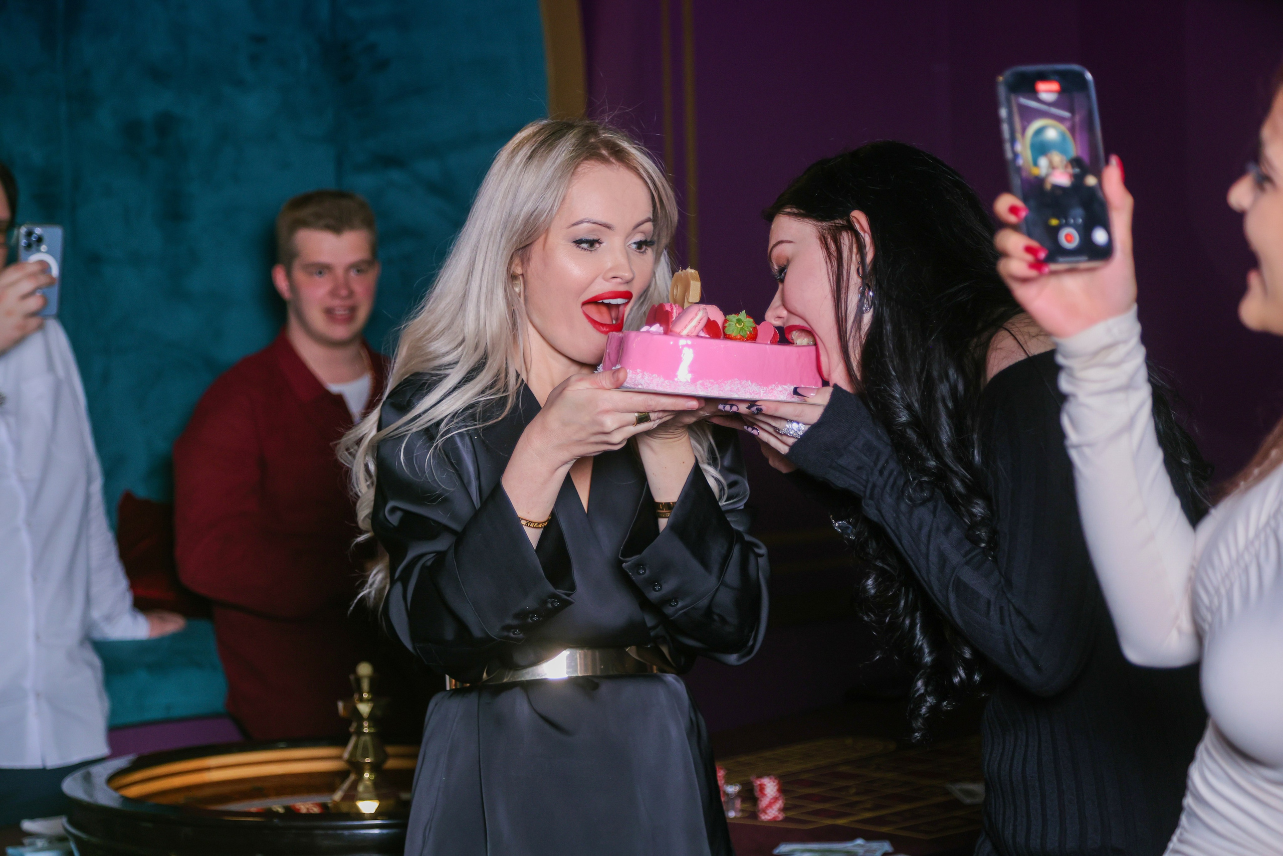 Вечеринка в стиле «Золотая молодежь». Akhmedov Team × Medoed Production — фото и видеопродакшен для мероприятий