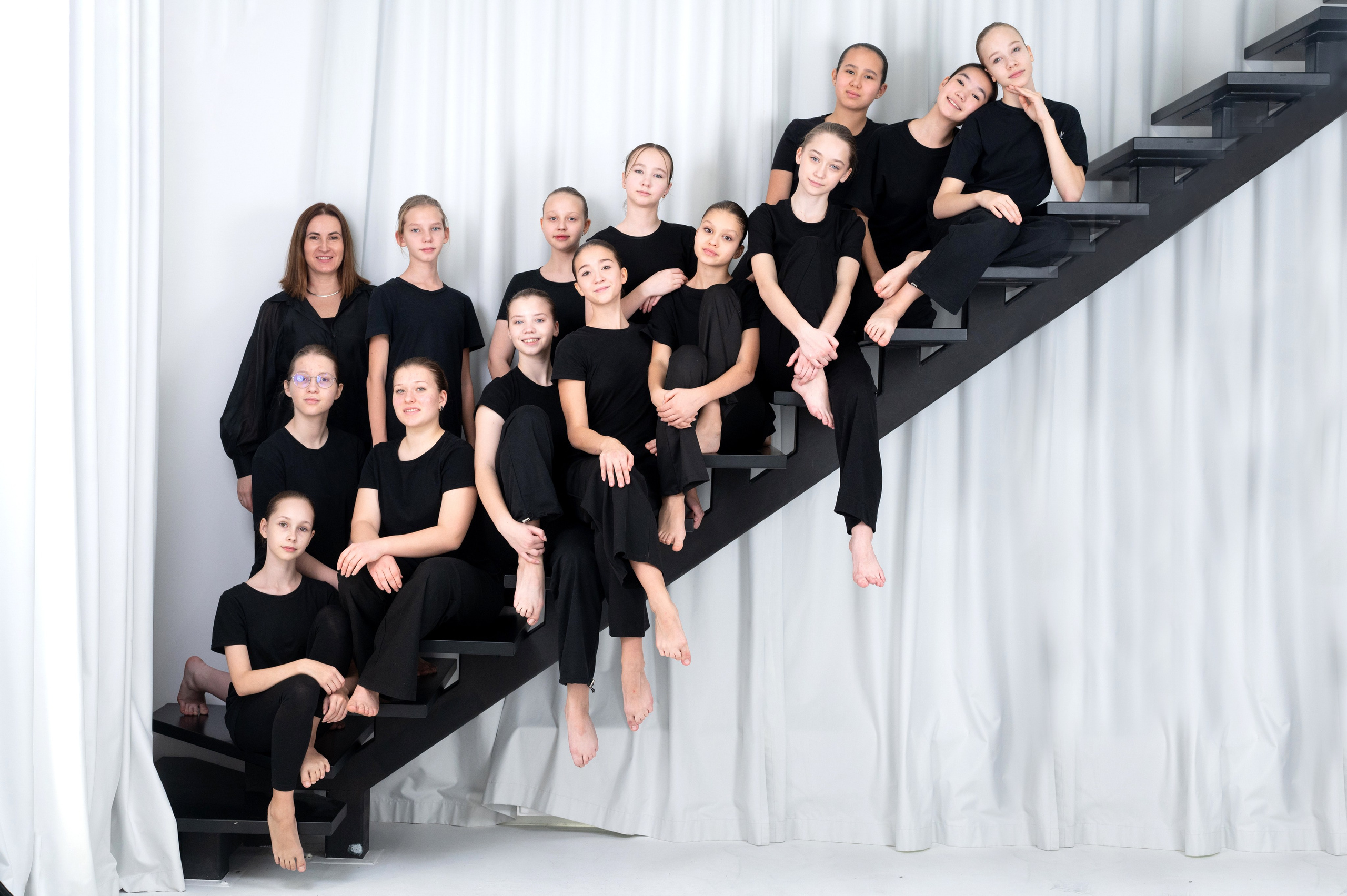 Выпускной альбом хореографичесского коллектива «Пилигрим». Фотограф новорожденных, семейный детский в Тюмени Татьяна Морозова