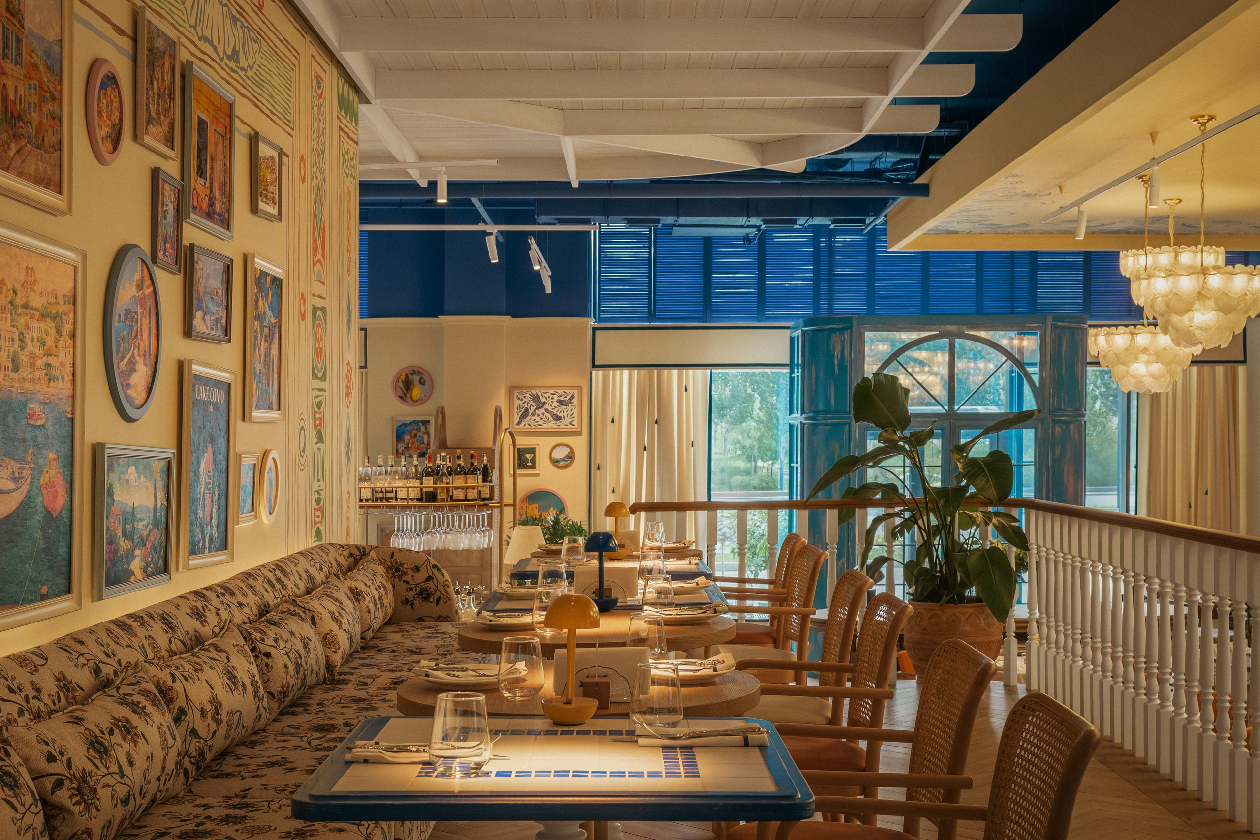 Bella Ciao — Астана. Roman Yakunin — interior photographer in Almaty, Kazakhstan