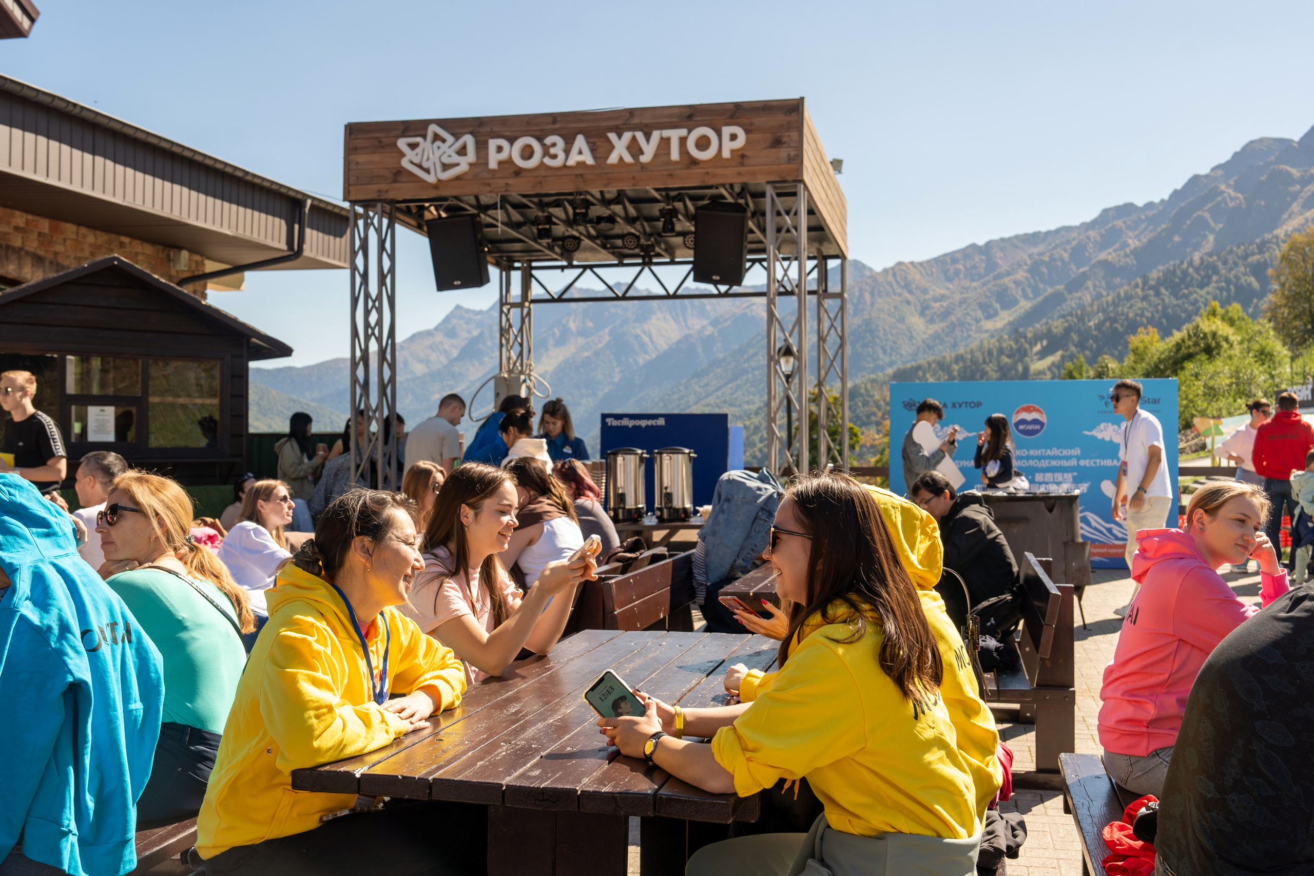 ChinaRosaFest 2024. Репортажный фотограф в Красной Поляне и Сочи Павлюченко Екатерина