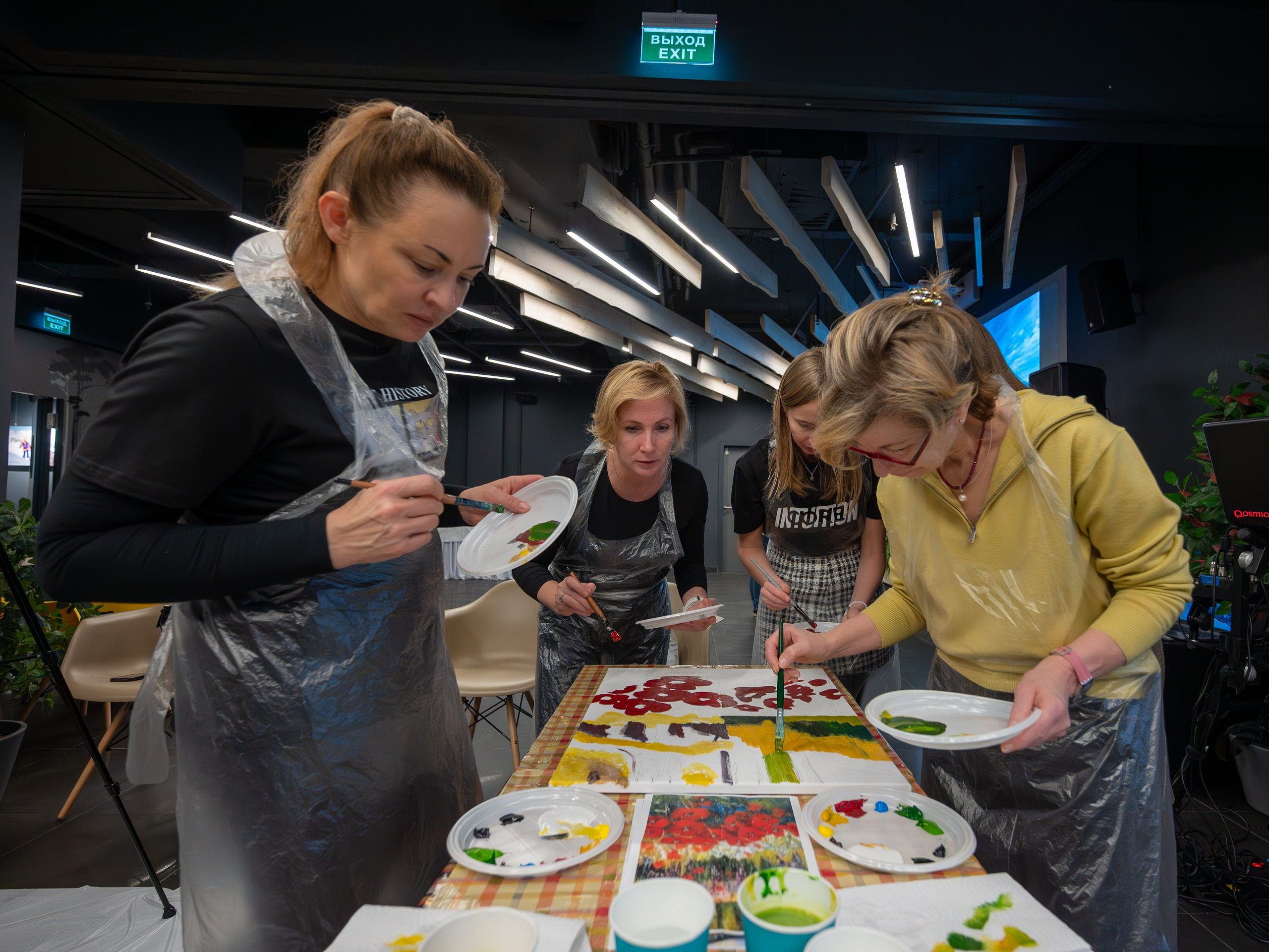 MICE мероприятие — мастер класс по акварели. Репортажный фотограф в Красной Поляне и Сочи Павлюченко Екатерина