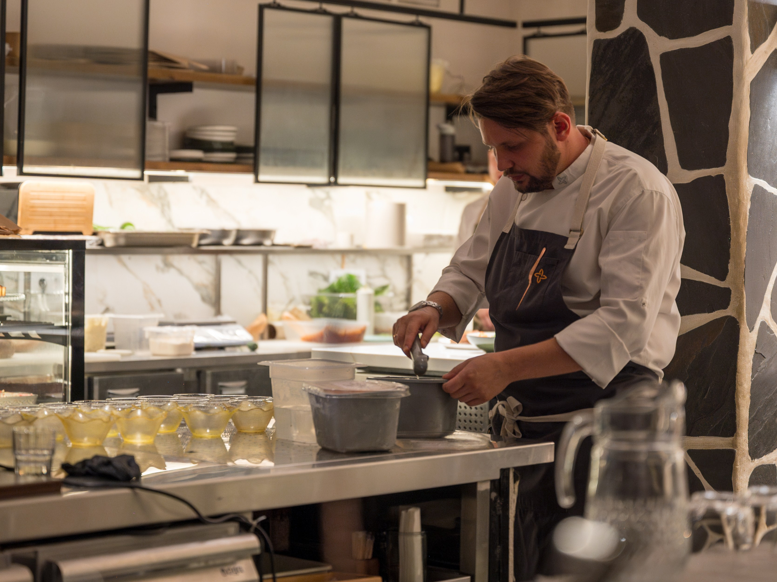 Гастрономический ужин в ресторане Co-Co Chalet. Репортажный фотограф в Красной Поляне и Сочи Павлюченко Екатерина