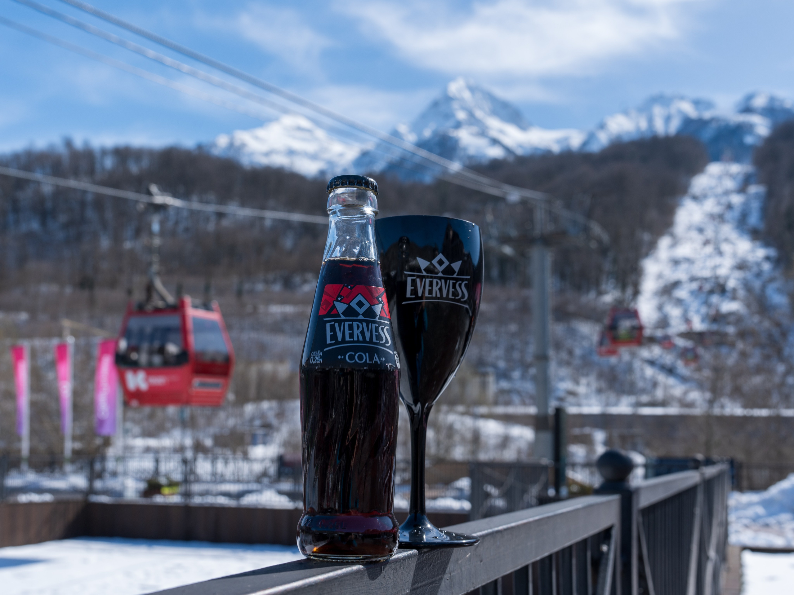 Компания «EVERVESS»: отчет с точек продаж на курортах Красной Поляны. Репортажный фотограф в Красной Поляне и Сочи Павлюченко Екатерина