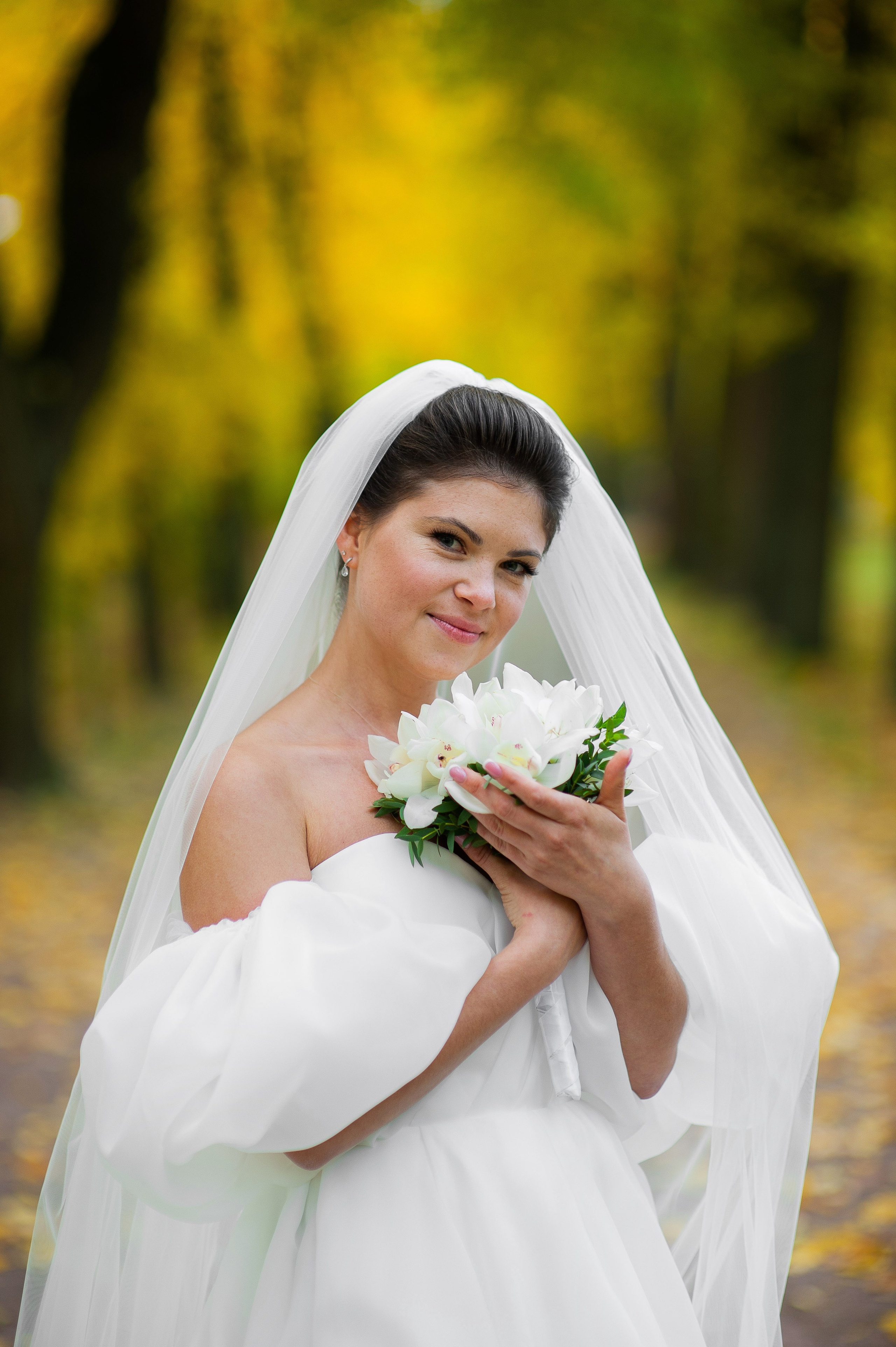 Осенняя свадебная прогулка в Екатерининском парке в Пушкине. Портретный, семейный и свадебный фотограф в Санкт-Петербурге и в Пушкине Ширяев Денис