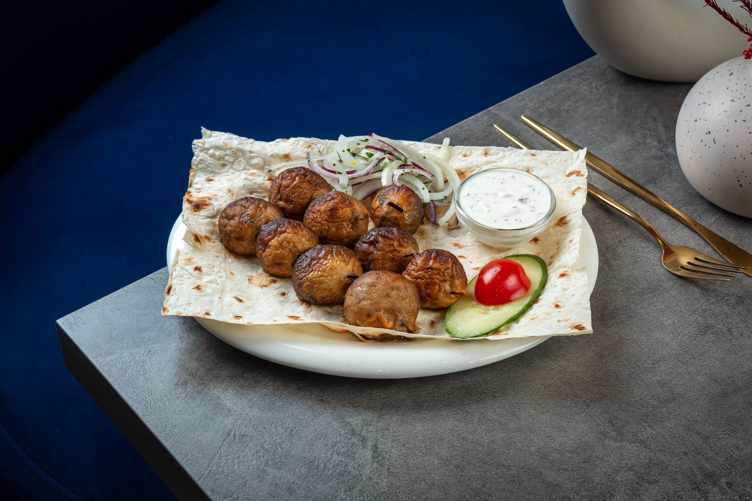 Рестобар Сон. Александр Стряпунин — предметный фотограф в Улан-Удэ