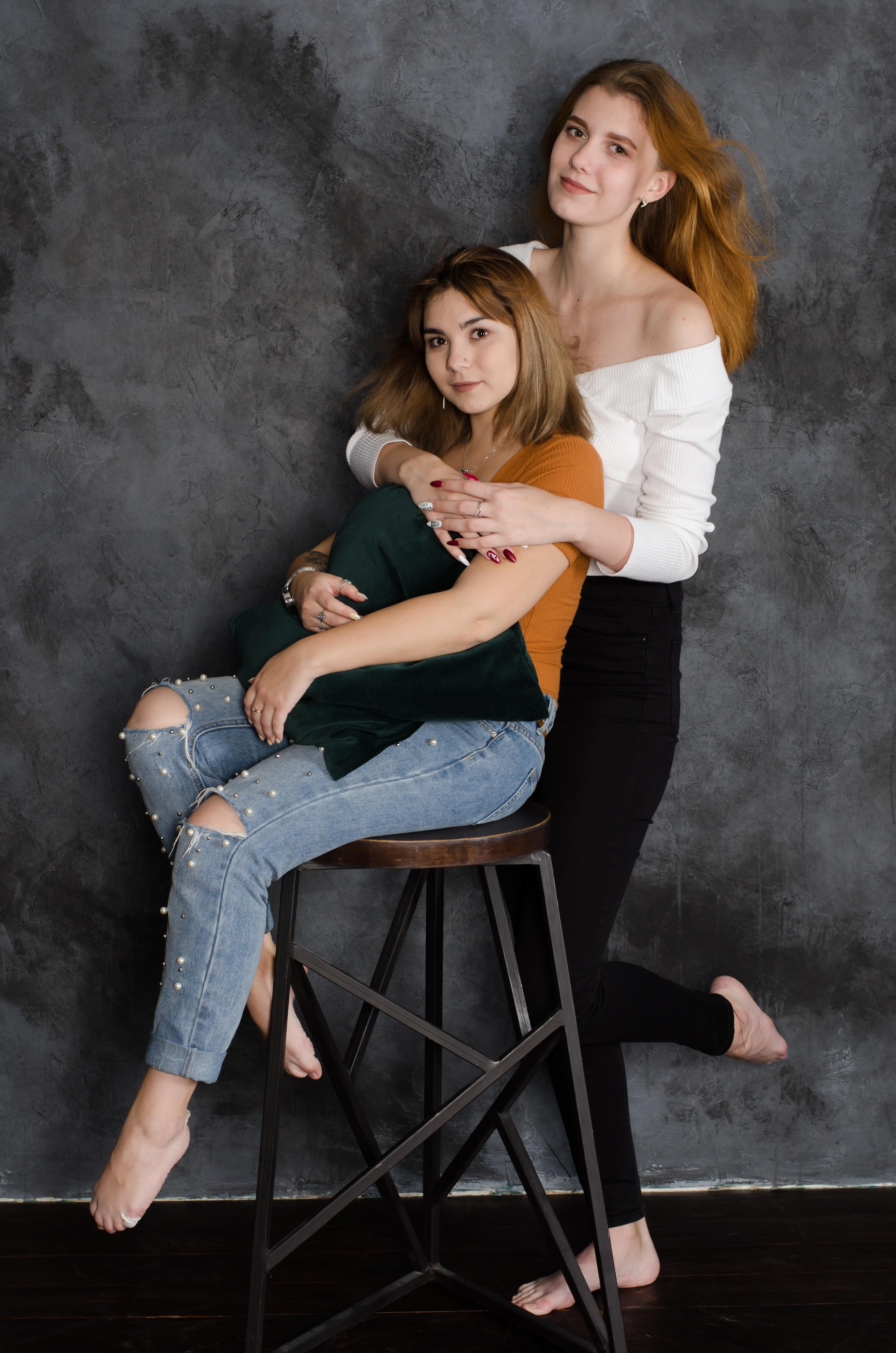 Студийная фотосессия для Ани и Алисы. Свадебный и семейный фотограф в Хабаровске Оксана Новикова