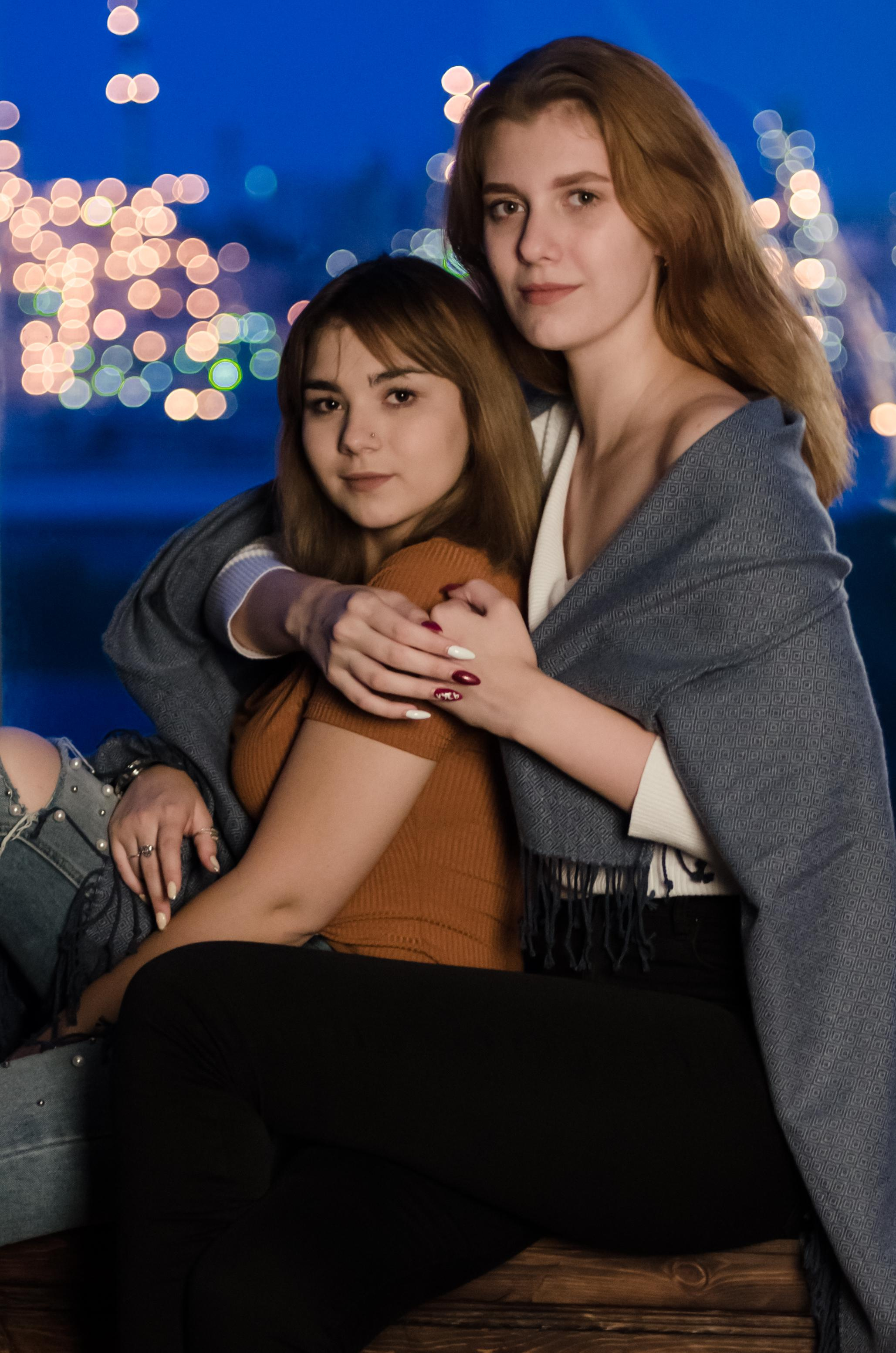 Студийная фотосессия для Ани и Алисы. Свадебный и семейный фотограф в Хабаровске Оксана Новикова