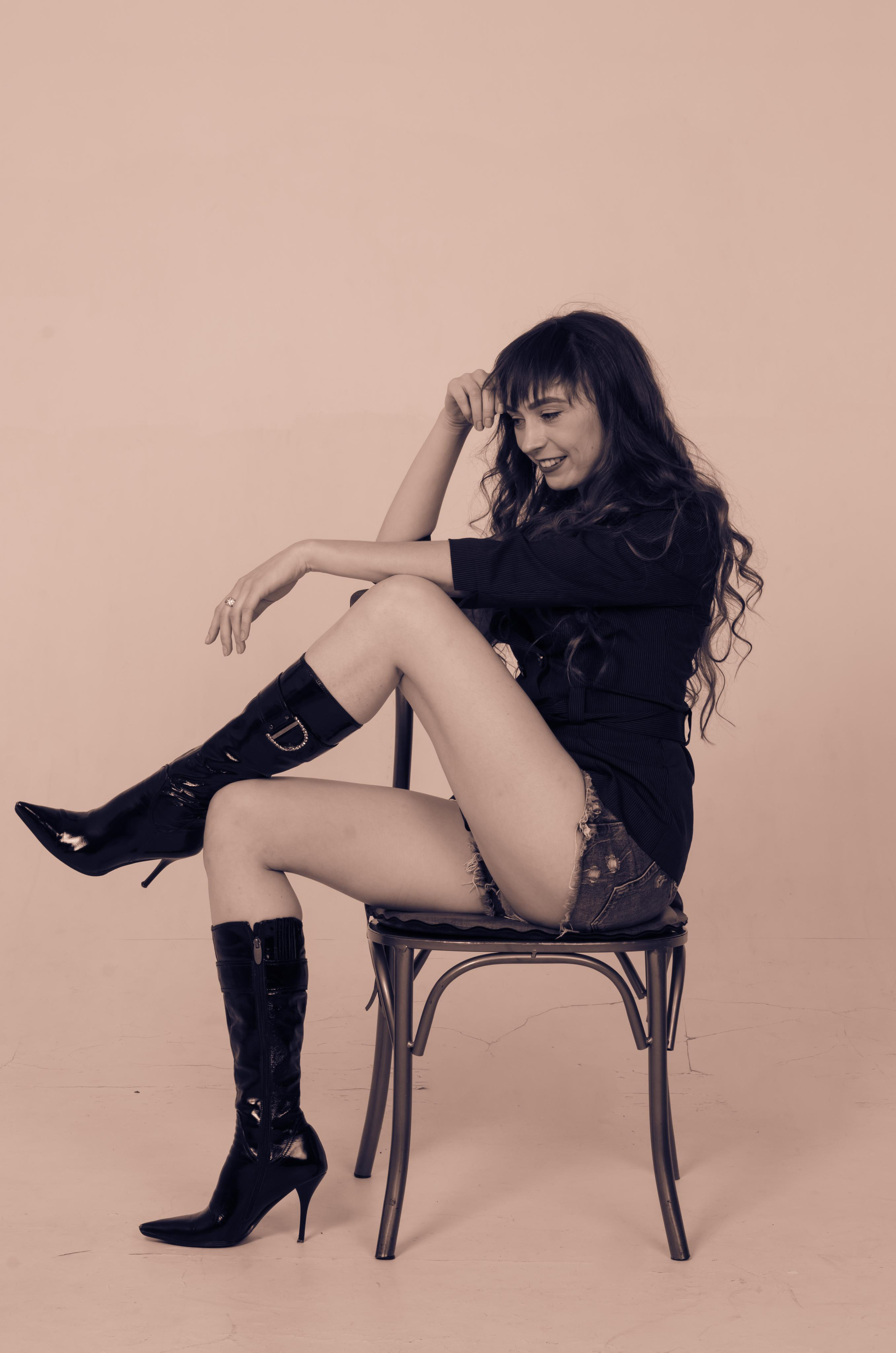 Студийная фотосессия Ксении в стиле ч/б. Свадебный и семейный фотограф в Хабаровске Оксана Новикова