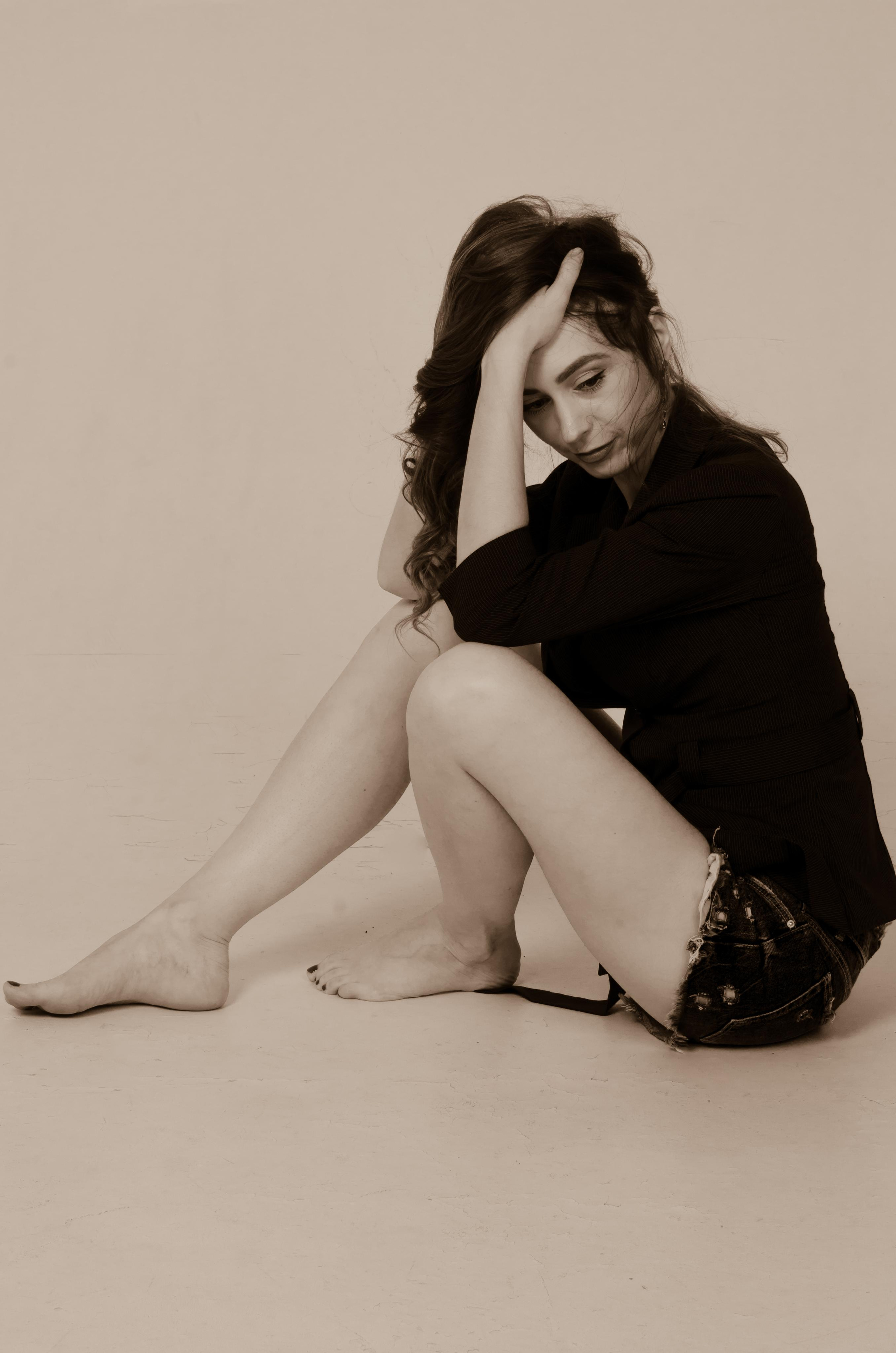 Студийная фотосессия Ксении в стиле ч/б. Свадебный и семейный фотограф в Хабаровске Оксана Новикова