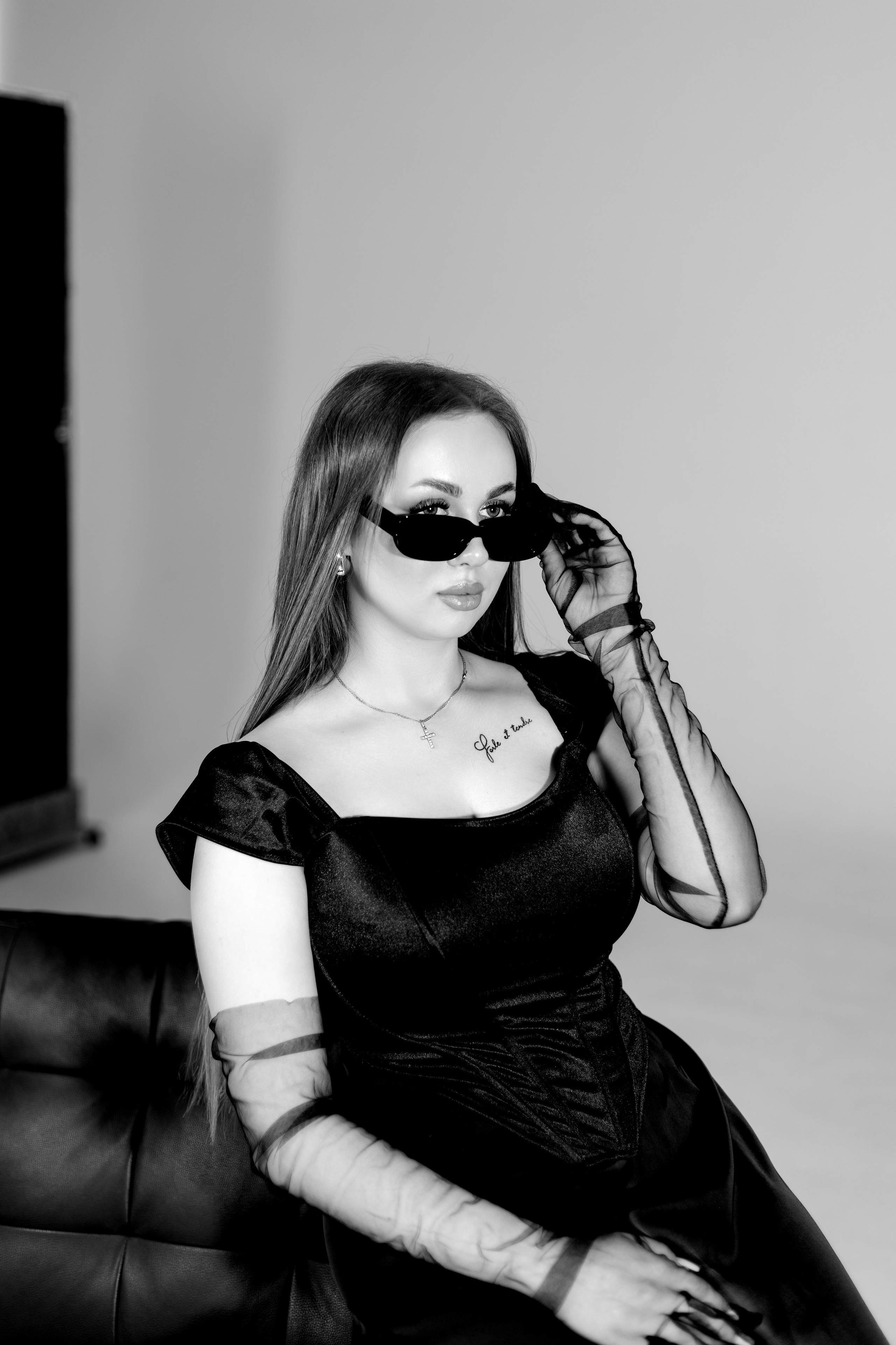 Фотосессия в студии для Елизаветы. Женский фотограф в Орске Новотроицке Динара Долганова