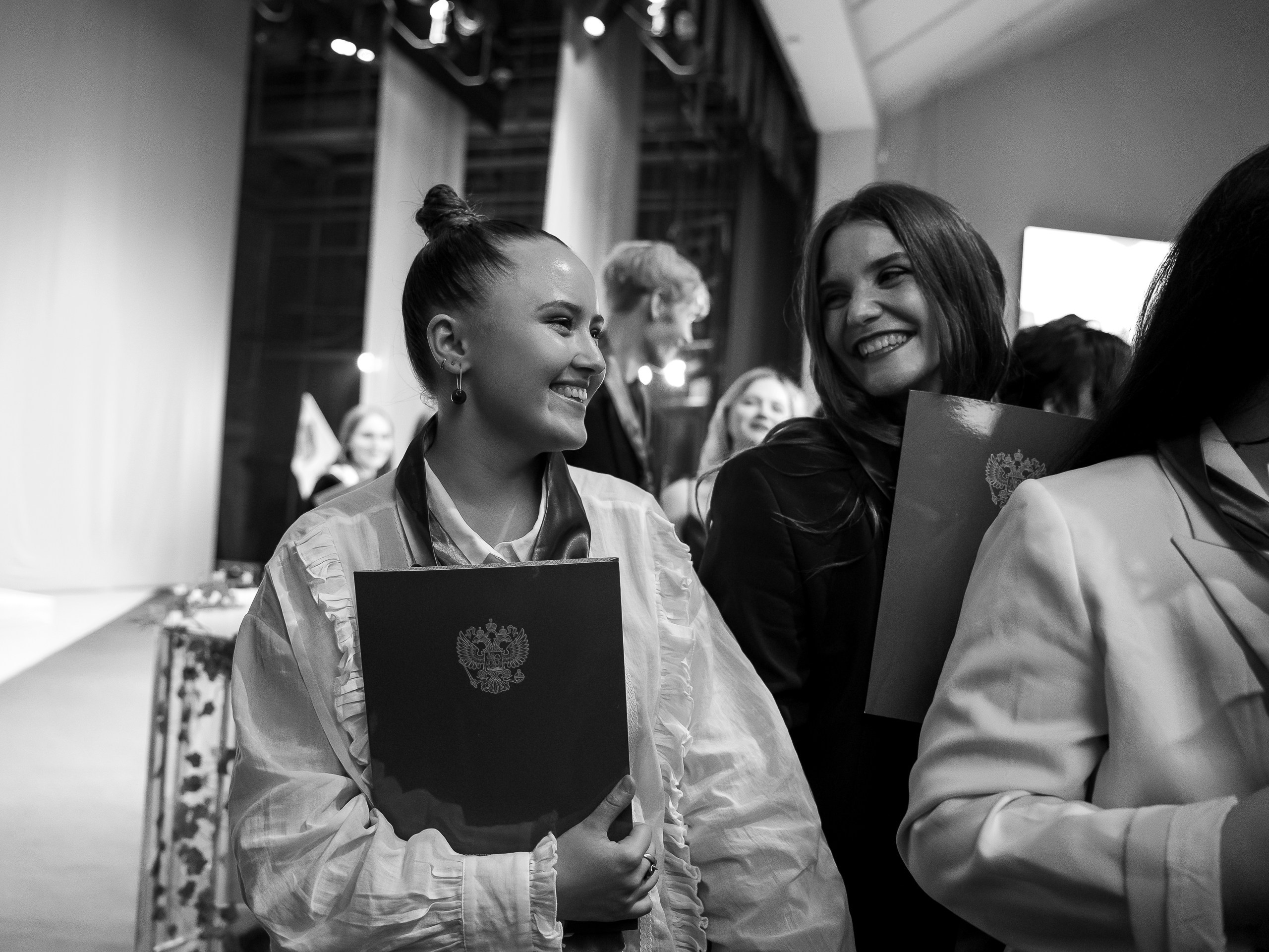 Церемония вручения дипломов выпускникам «ЧГИК». Фотограф Артём Рауэр