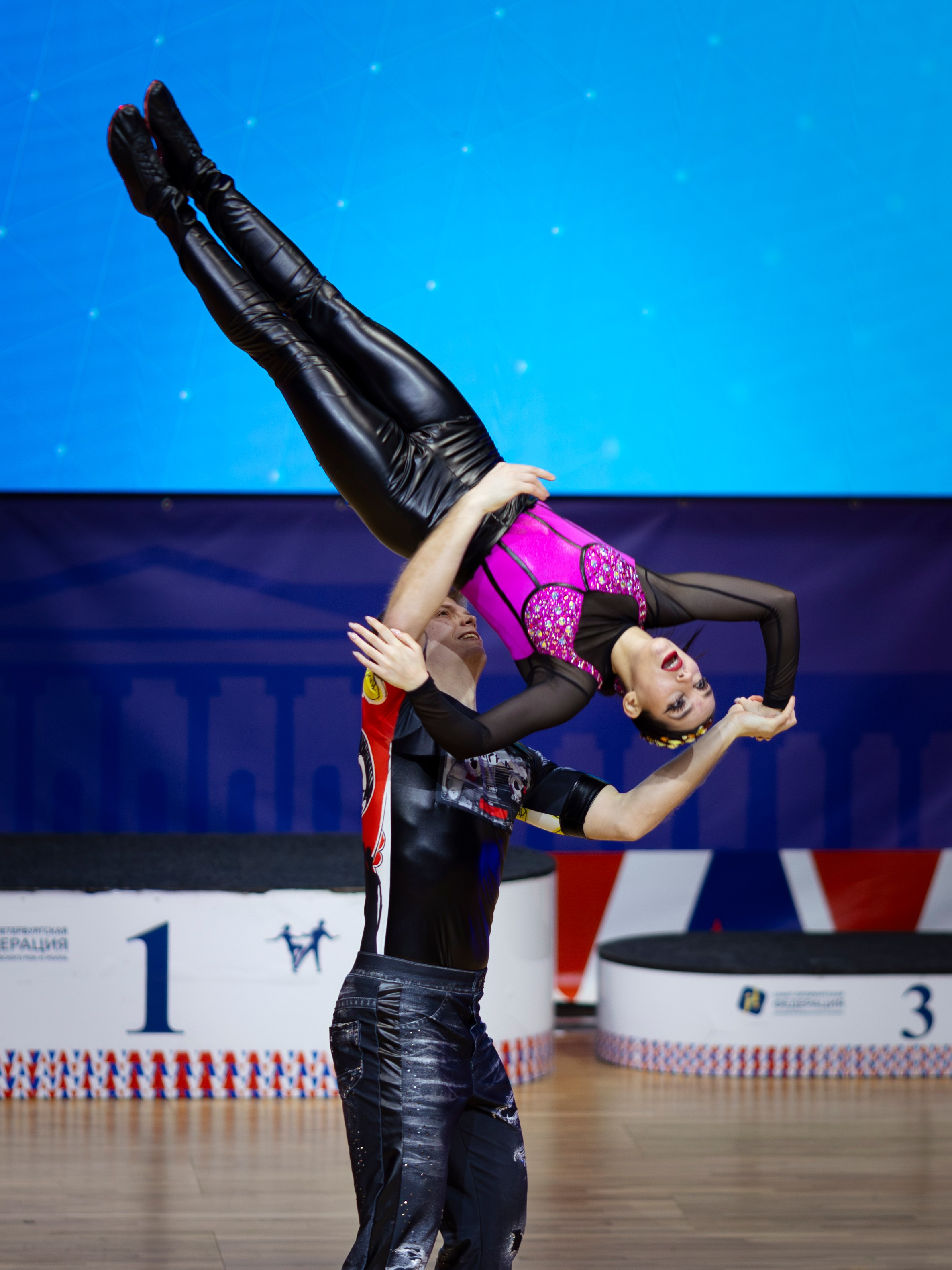 Акробатический рок-н-ролл. Спортивный фотограф Виктория Адамова