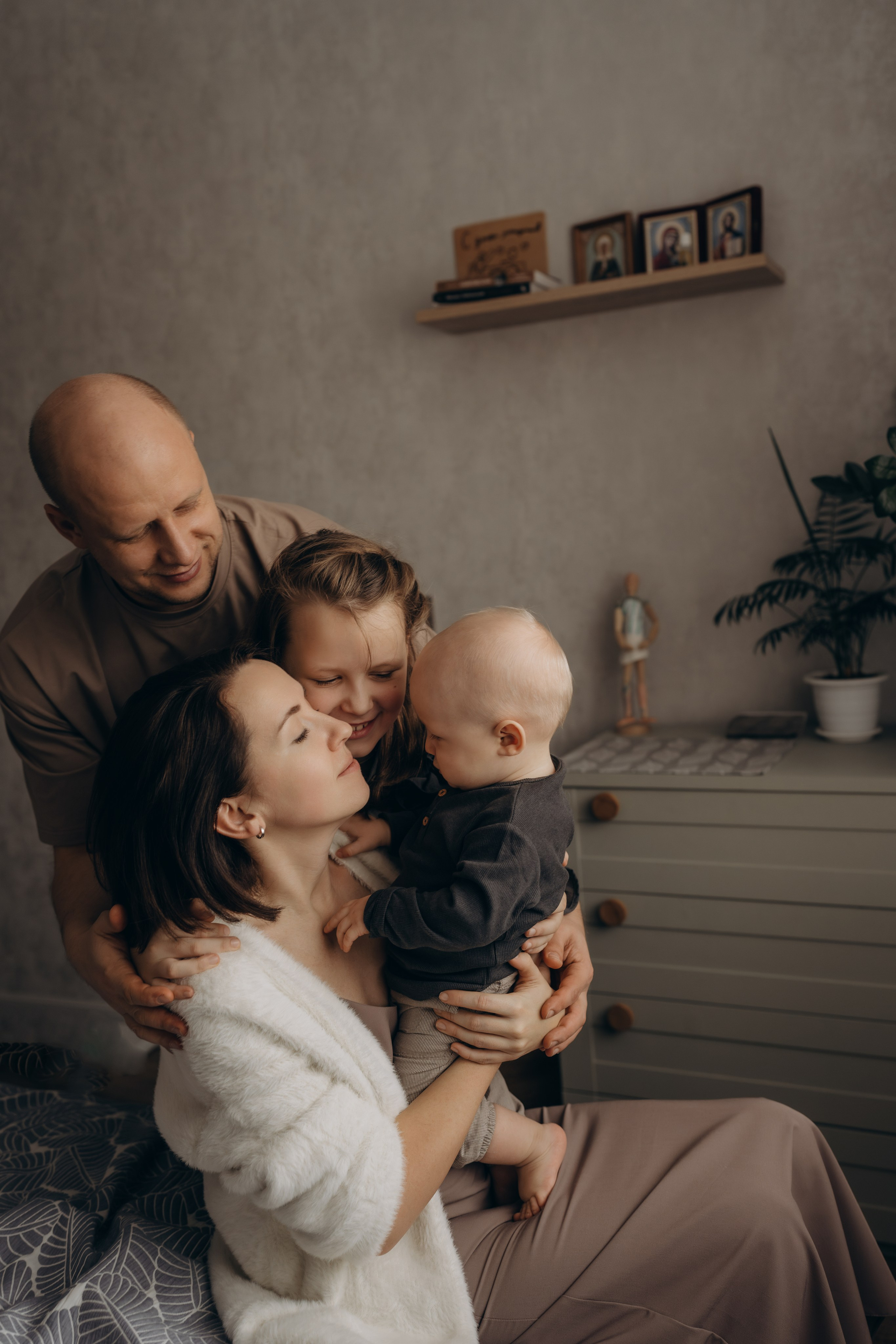 Уют и запах елки. Семейный фотограф Москва. Фотограф беременности и материнства Москва