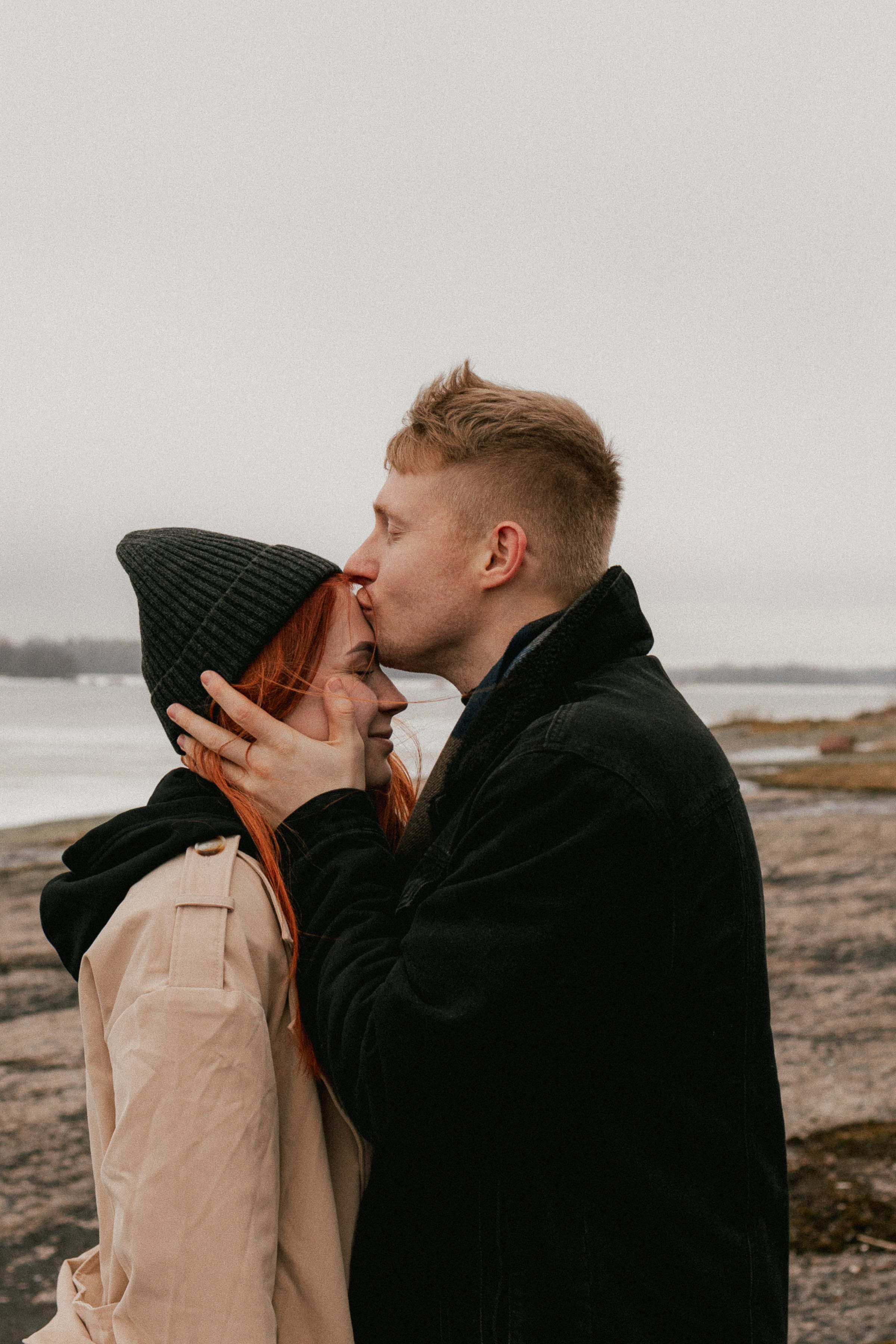 Love story на скале. Фотограф в Выборге и Санкт-Петербурге Маша Гуляева